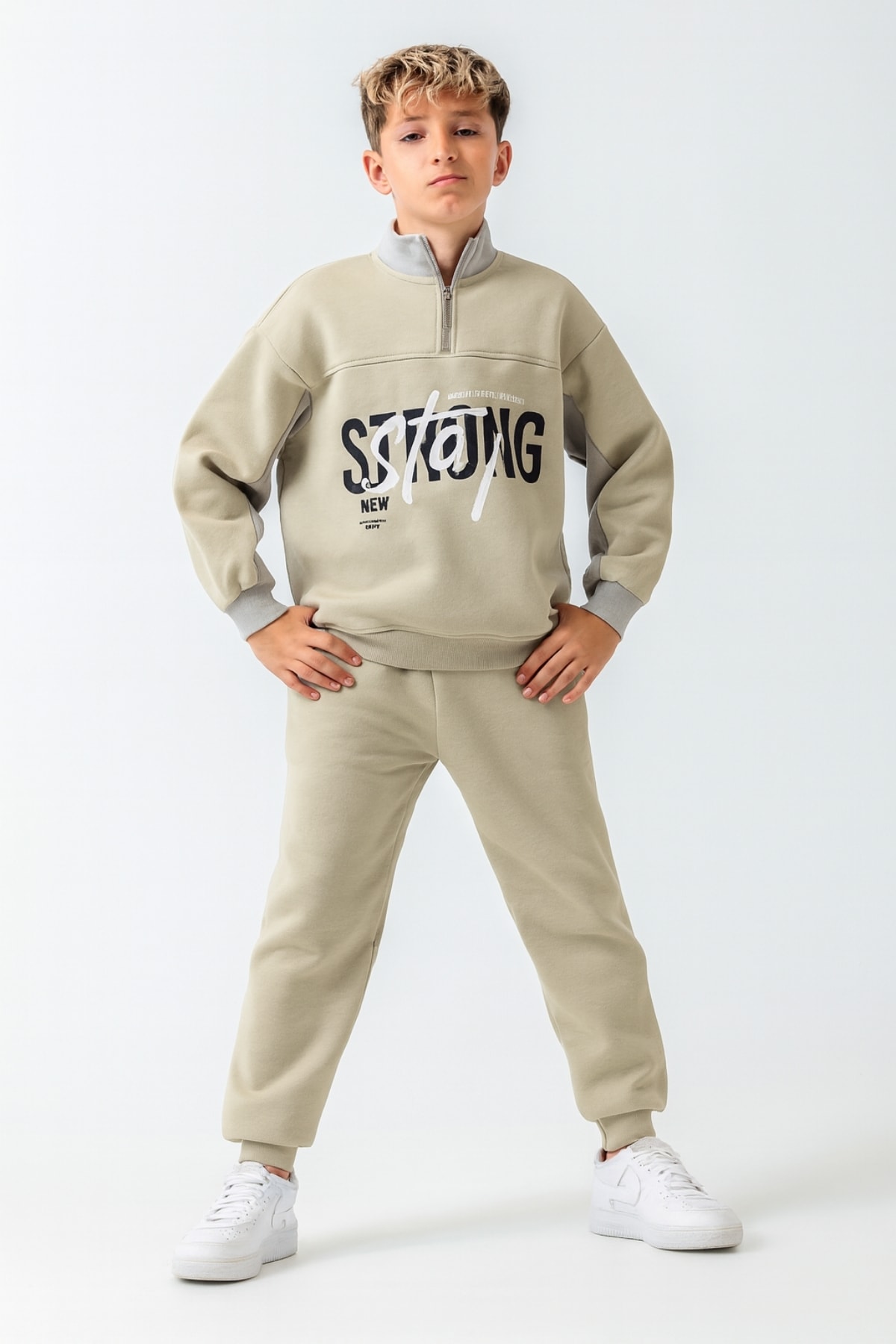 Erkek Çocuk Brooklyn Stay Strong Baskılı 3 İplik Kalın Kışlık Eşofman Takımı Ak4225 - Yeşil