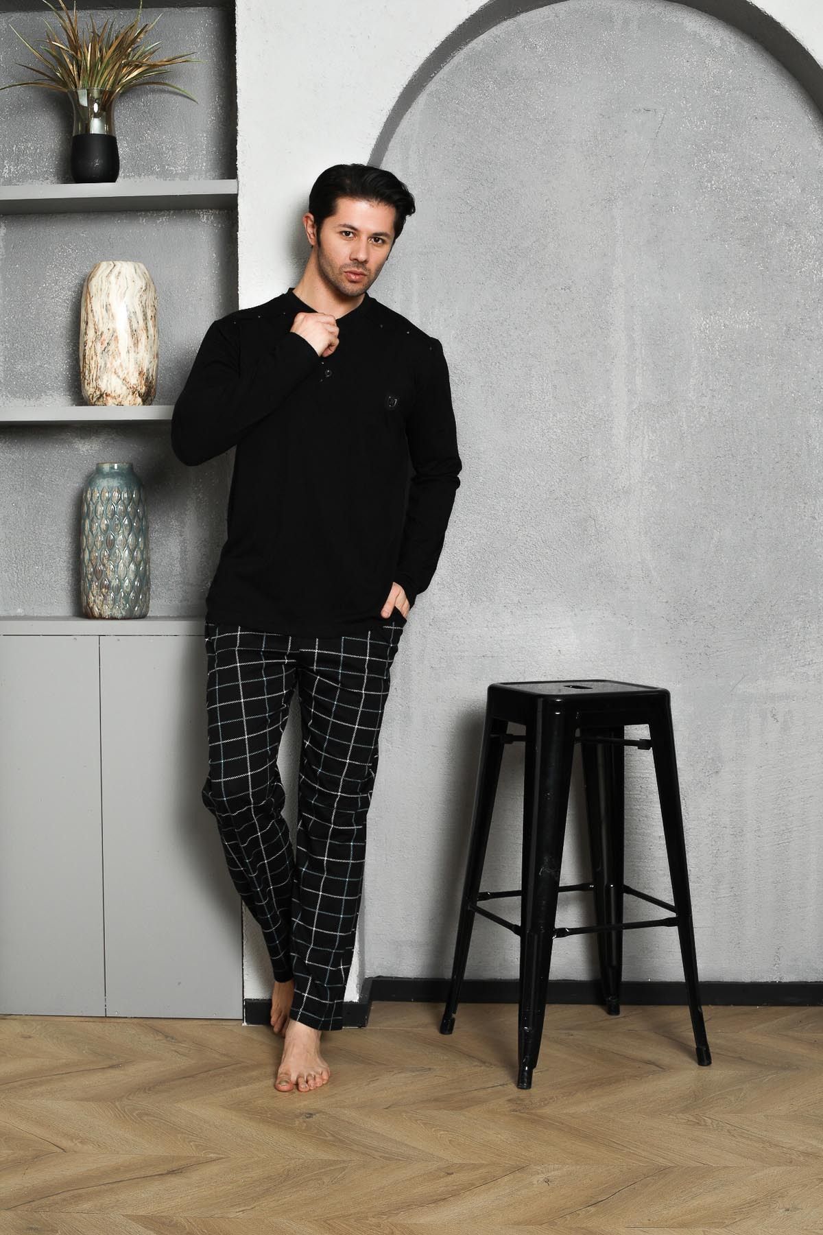 Erkek Pijama Takımı Süprem Uzun Kollu Ekoseli Omuz Arabiyeli Armalı Pamuklu