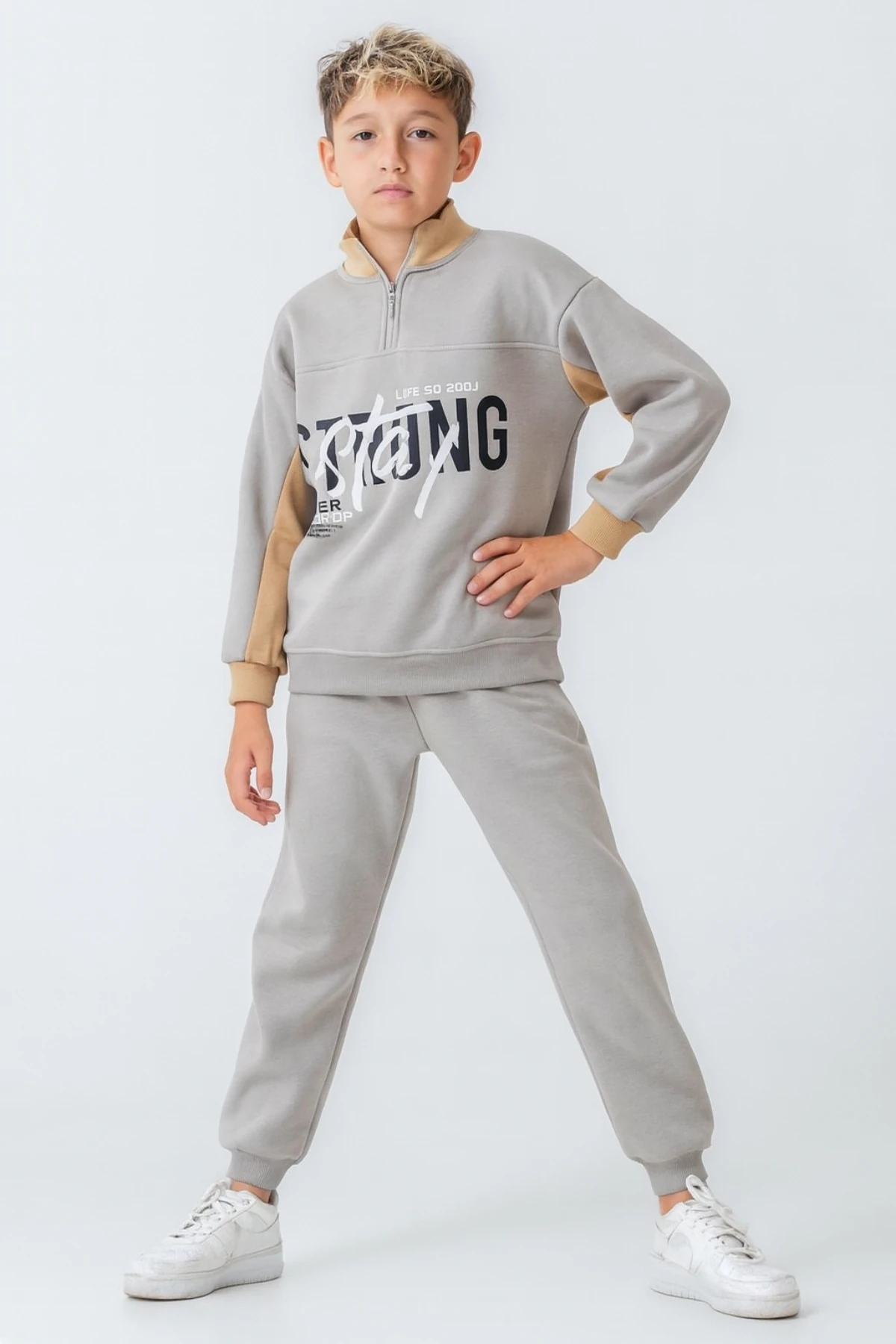 Erkek Çocuk Brooklyn Stay Strong Baskılı 3 İplik Kalın Kışlık Eşofman Takımı Ak4225