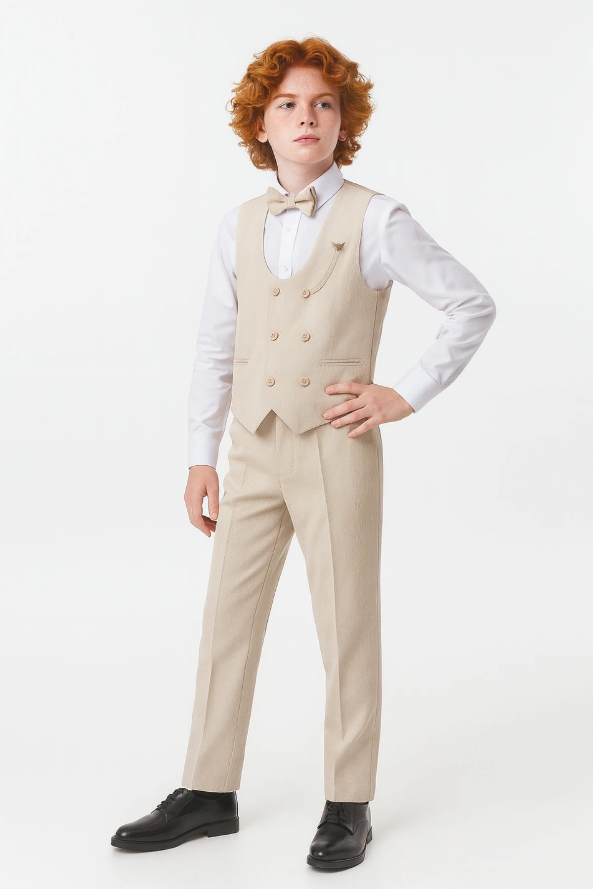 Erkek Çocuk Modern Kesim Papyonlu Yelekli 3’ lü Set Takım Elbise Ak5350 - Bej