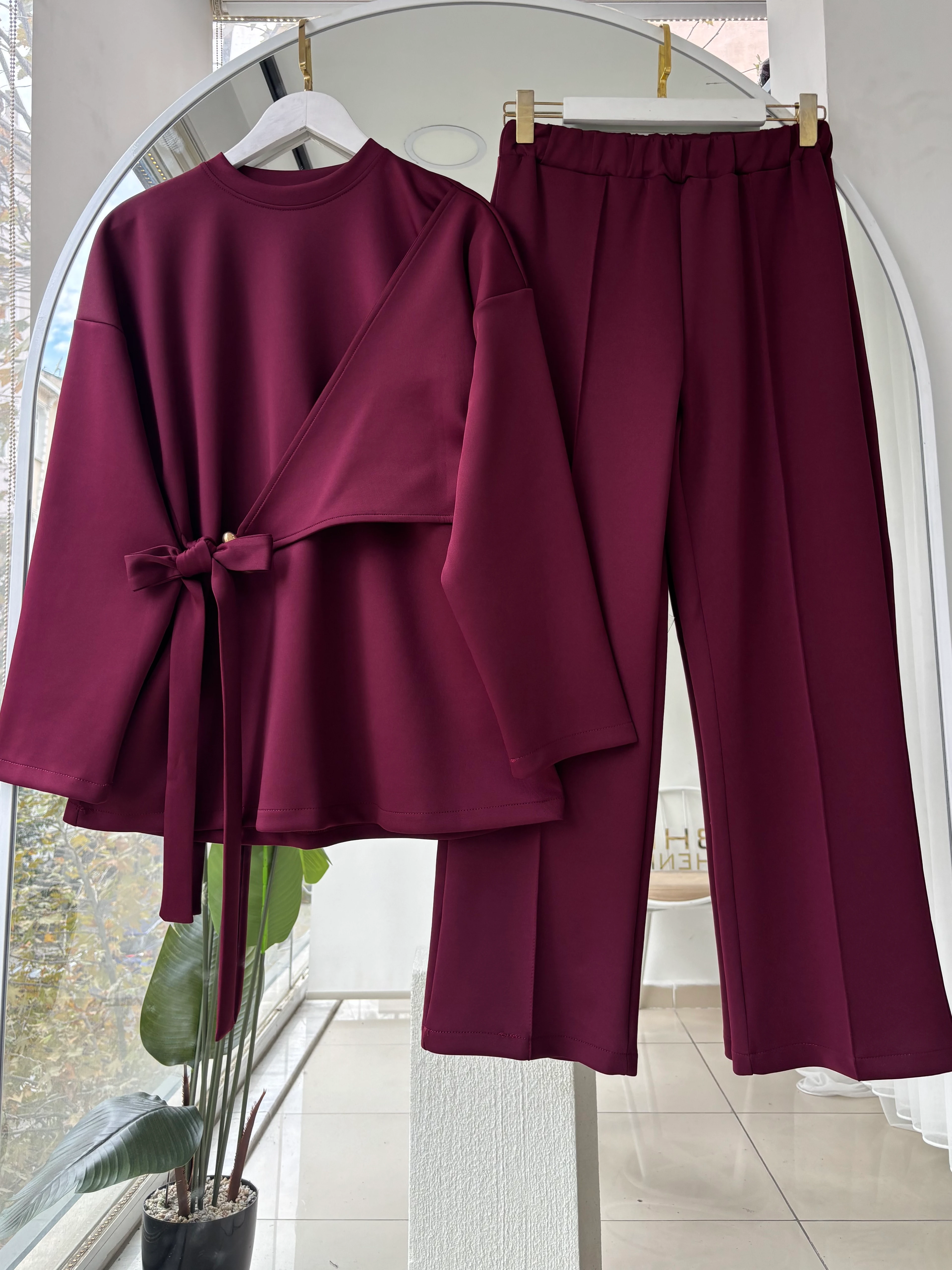 GOLD AKSESUARLI ALİZA TAKIM BORDO