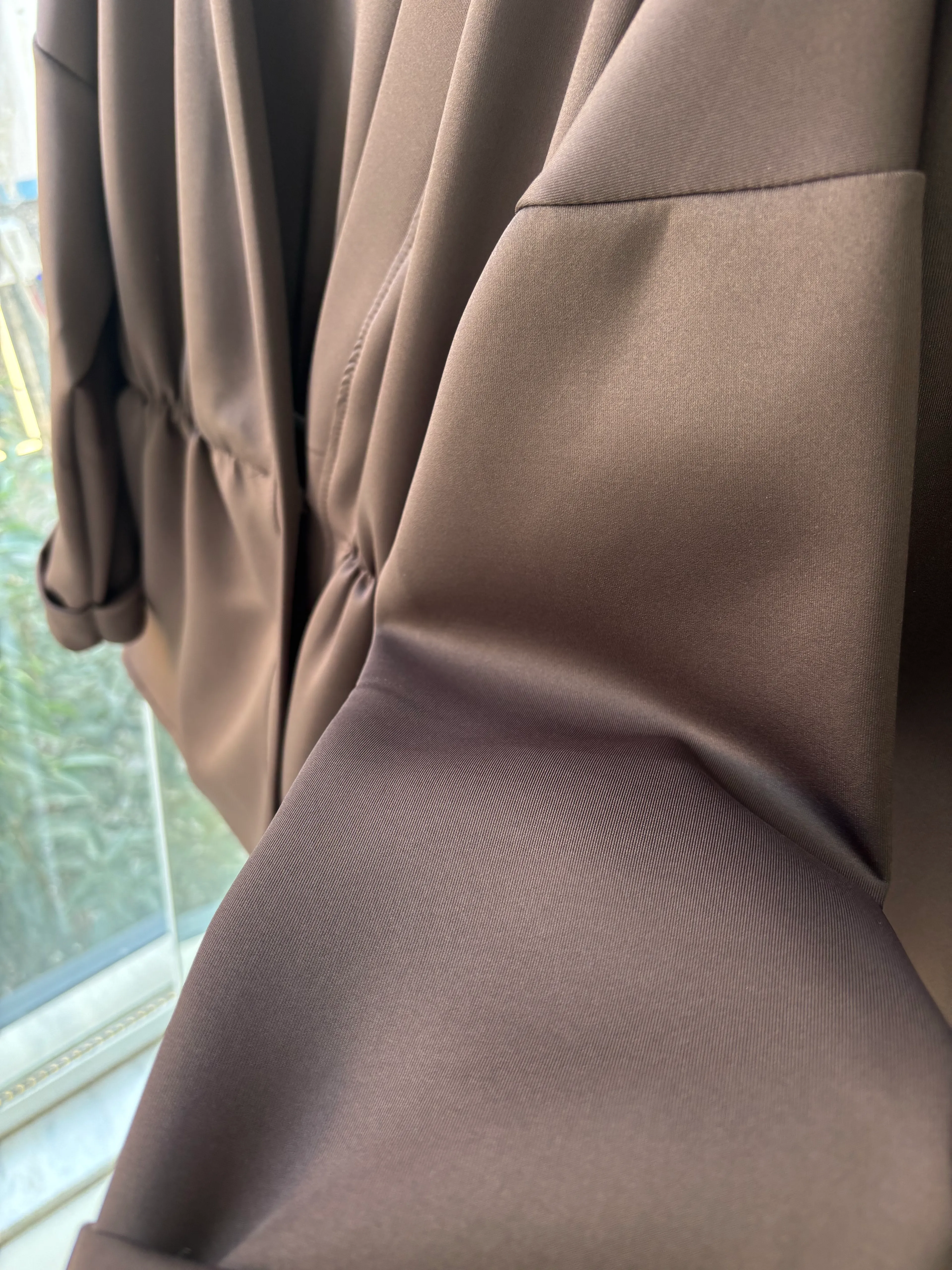 TEK DÜĞMELİ SCUBA KUMAŞ MAGE TAKIM KAHVERENGİ