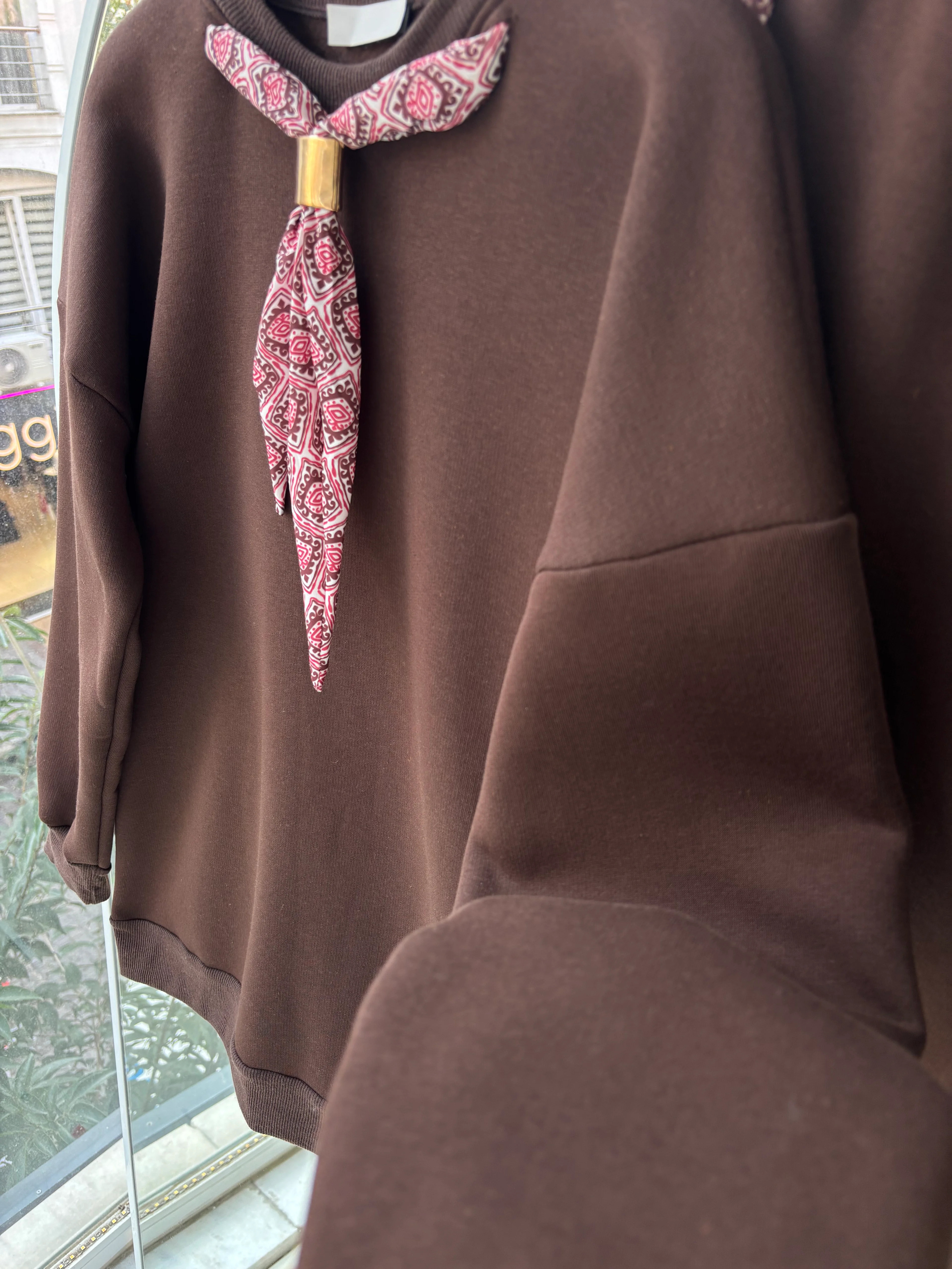 FULAR GOLD AKSESUARLI GLORİA TAKIM KAHVERENGİ