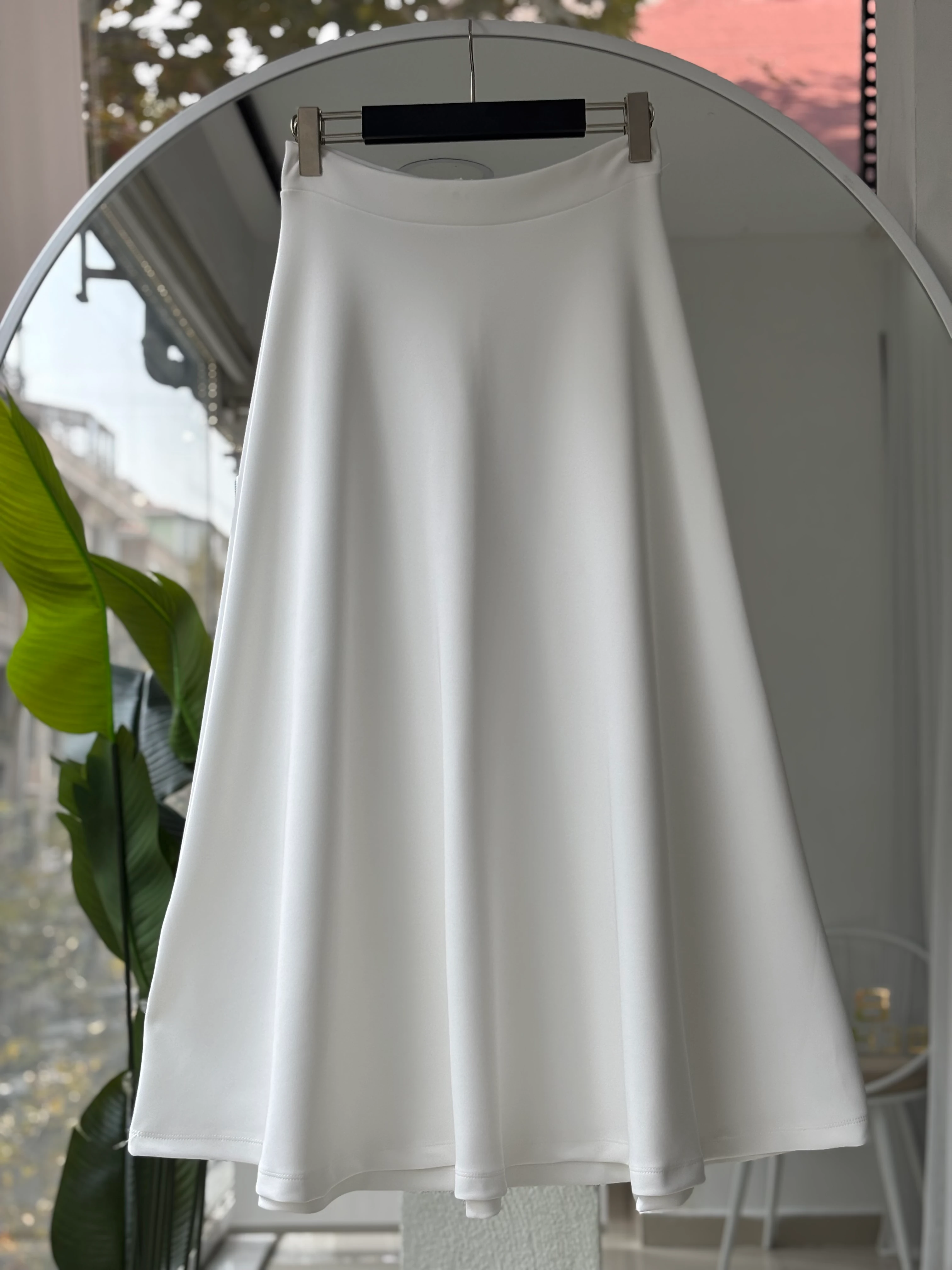 SCUBA ÇAN KESİM KLOŞ ETEK BEYAZ