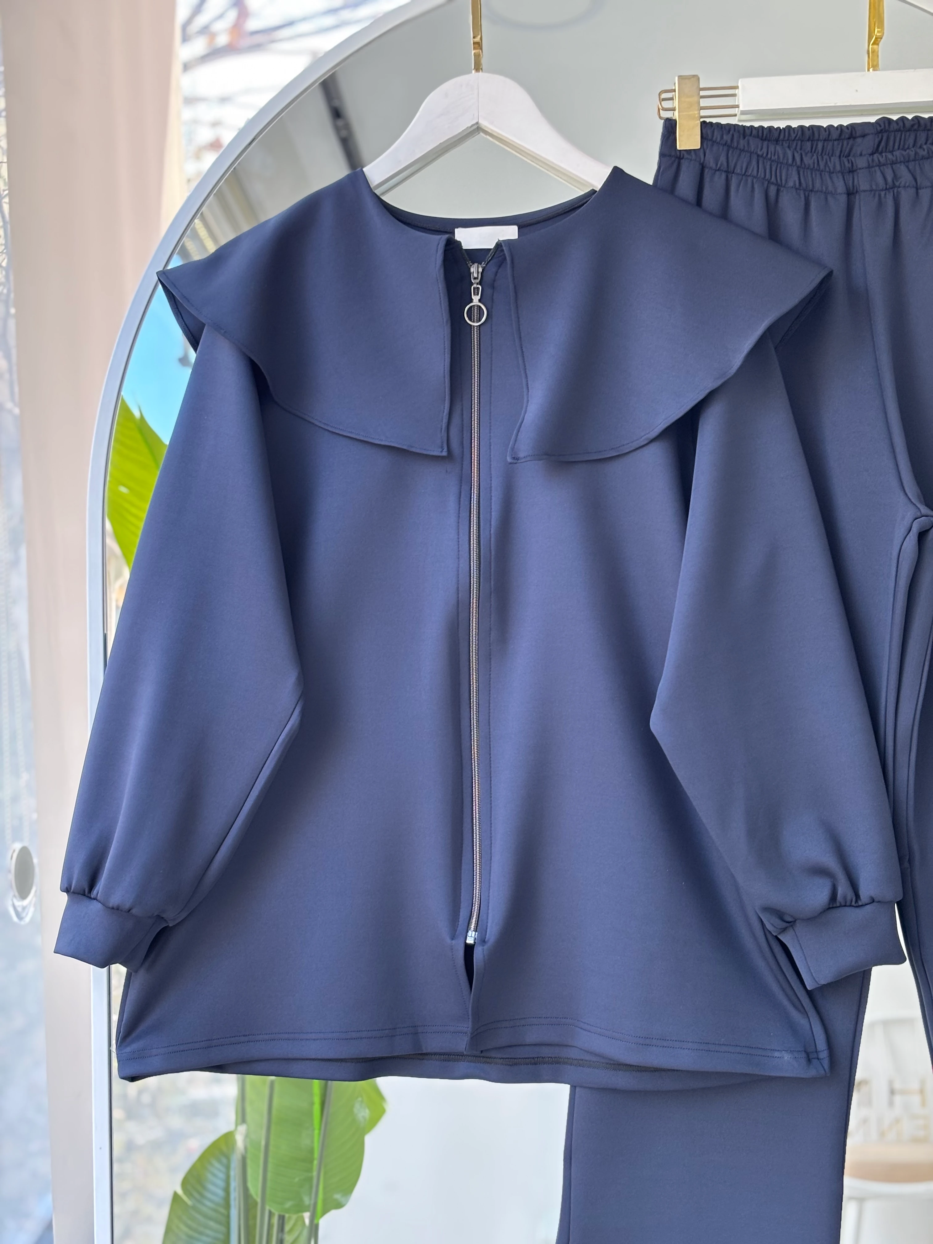 VELURA PELERİN YAKA TAKIM LACİVERT