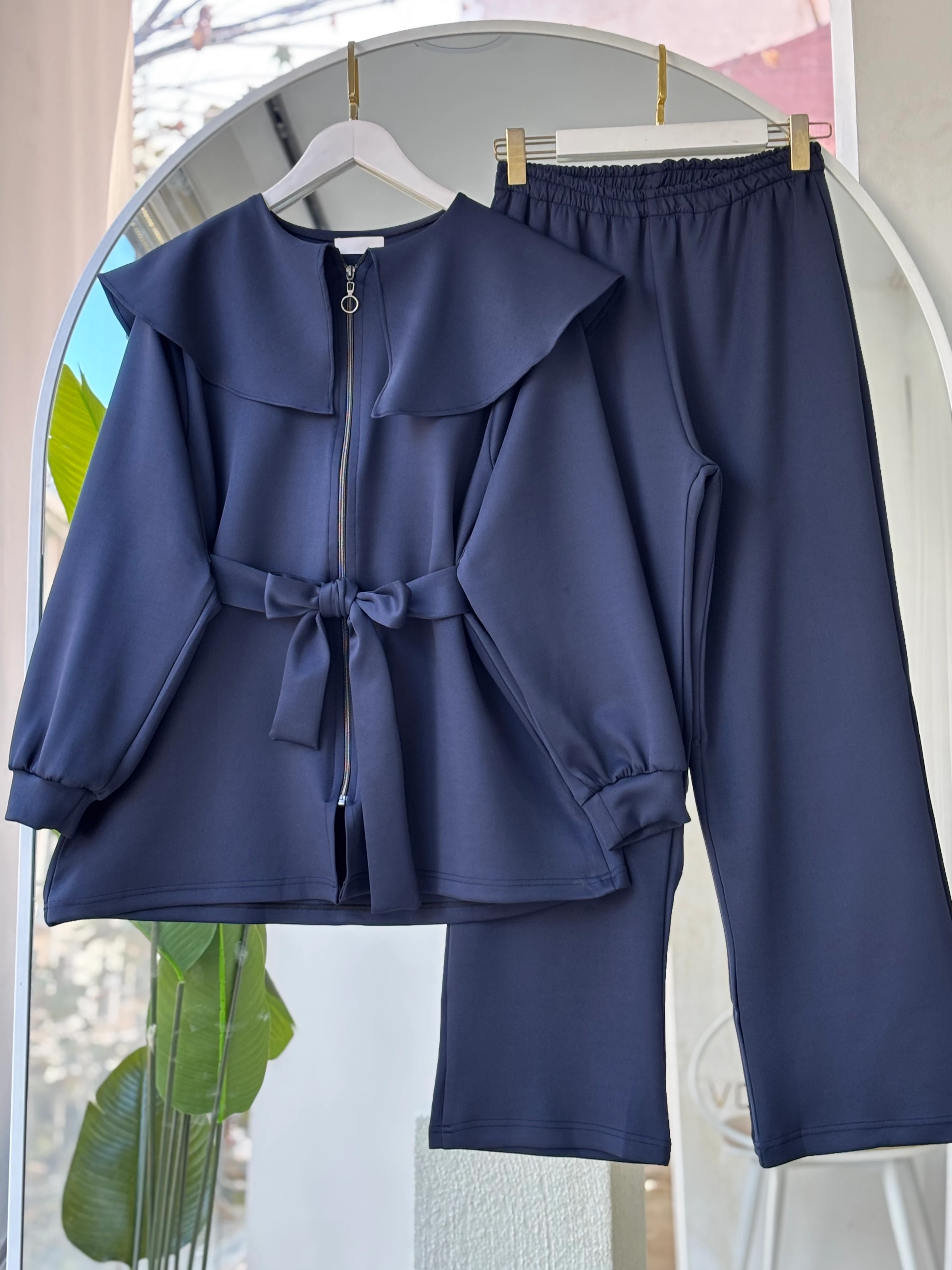 VELURA PELERİN YAKA TAKIM LACİVERT