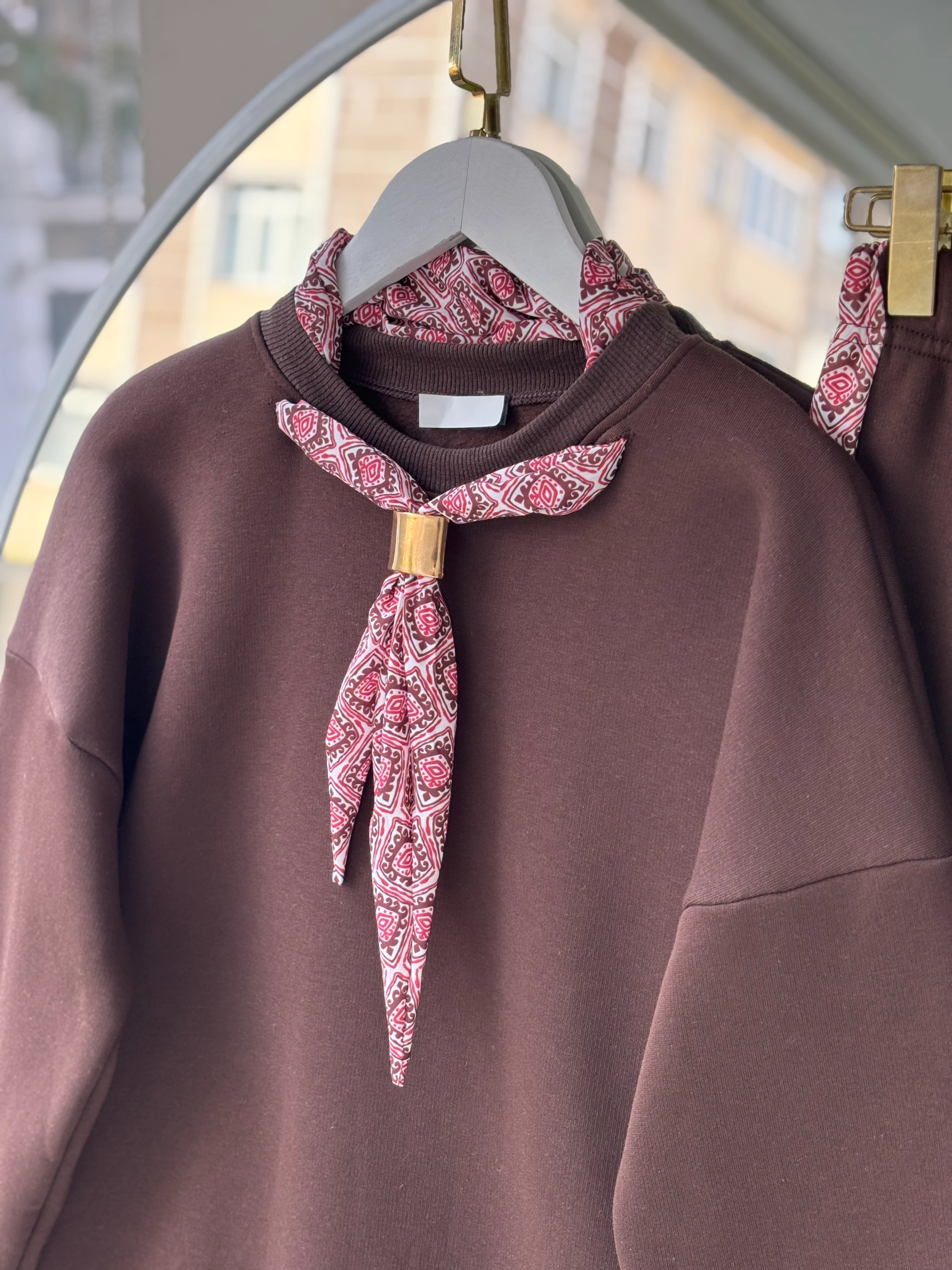 FULAR GOLD AKSESUARLI GLORİA TAKIM KAHVERENGİ