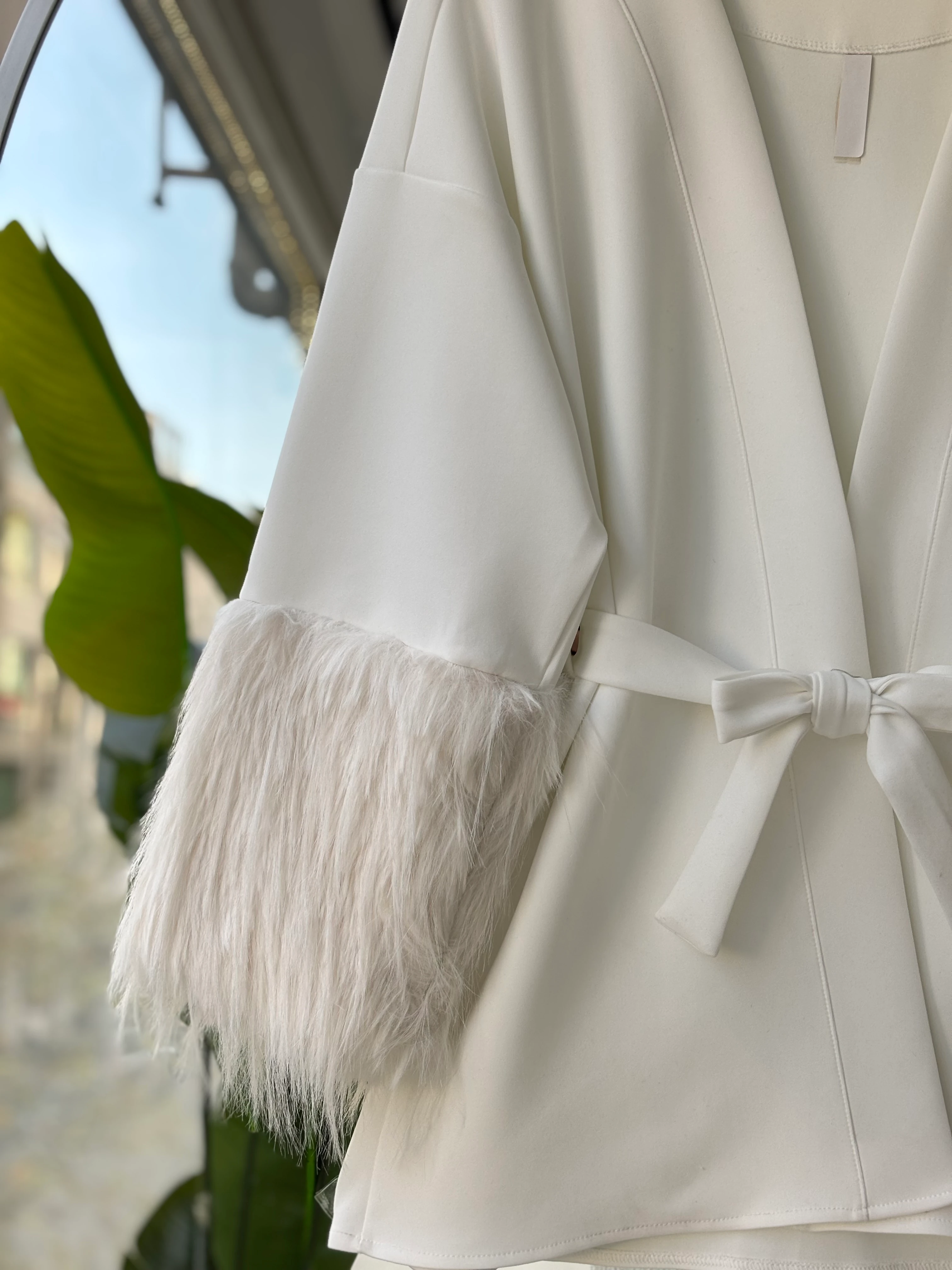 KÜRK DETAY SCUBA ARMİS CEKET BEYAZ