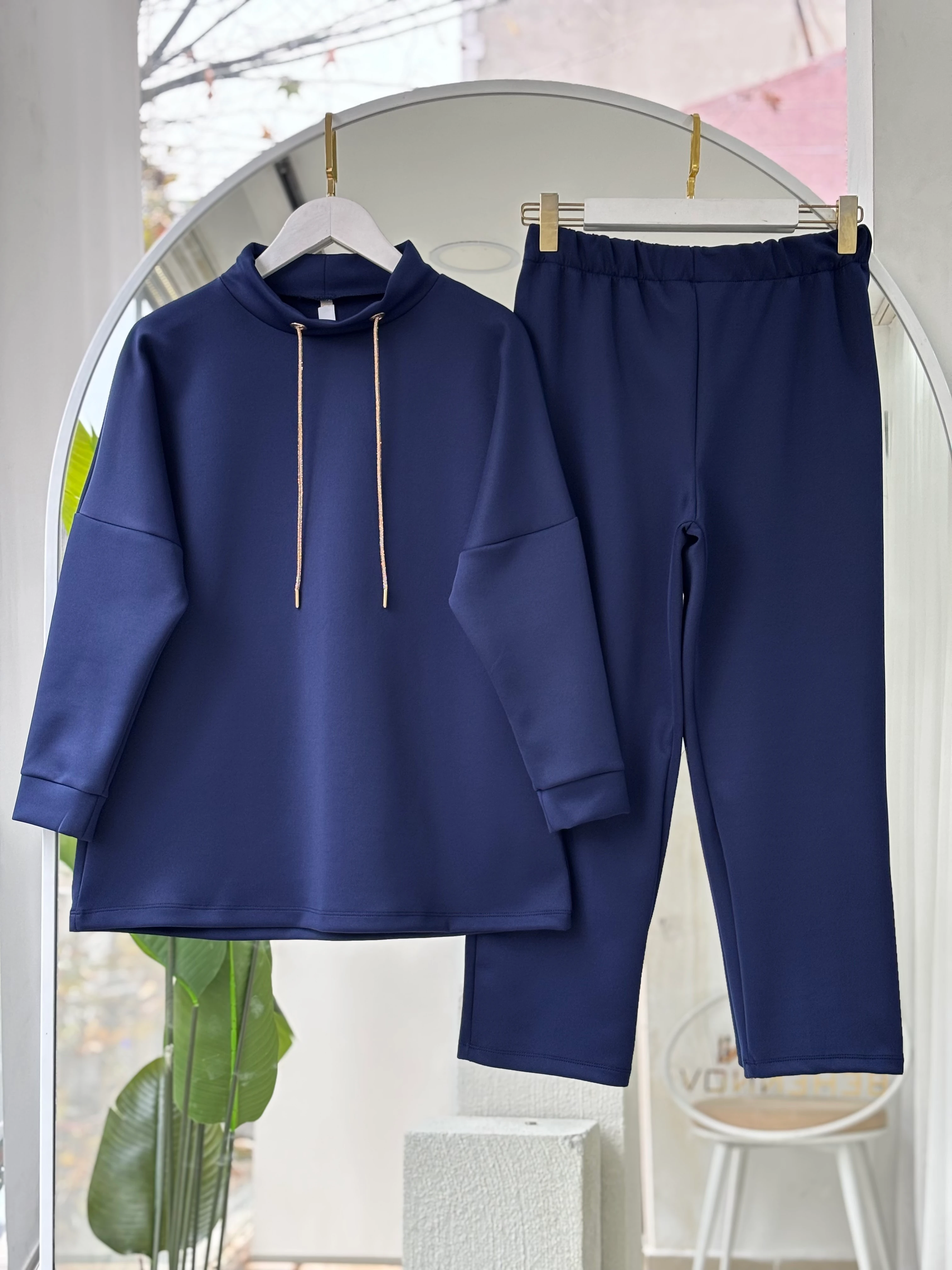 GOLD KORDONLU SCUBA AHENK TAKIM LACİVERT 