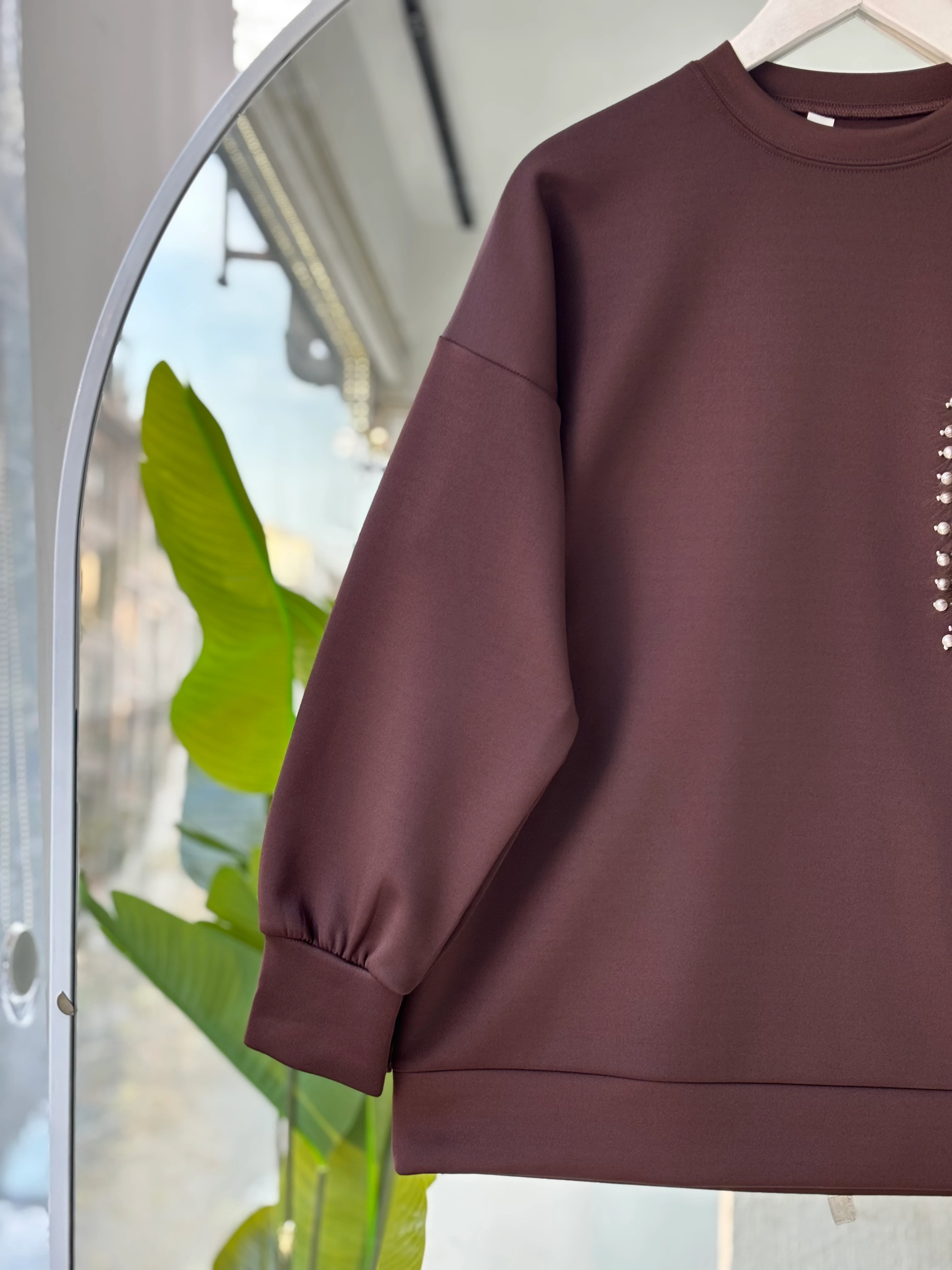 KÜRK VE TAŞ DETAYLI SCUBA SELENA SWEAT KAHVERENGİ