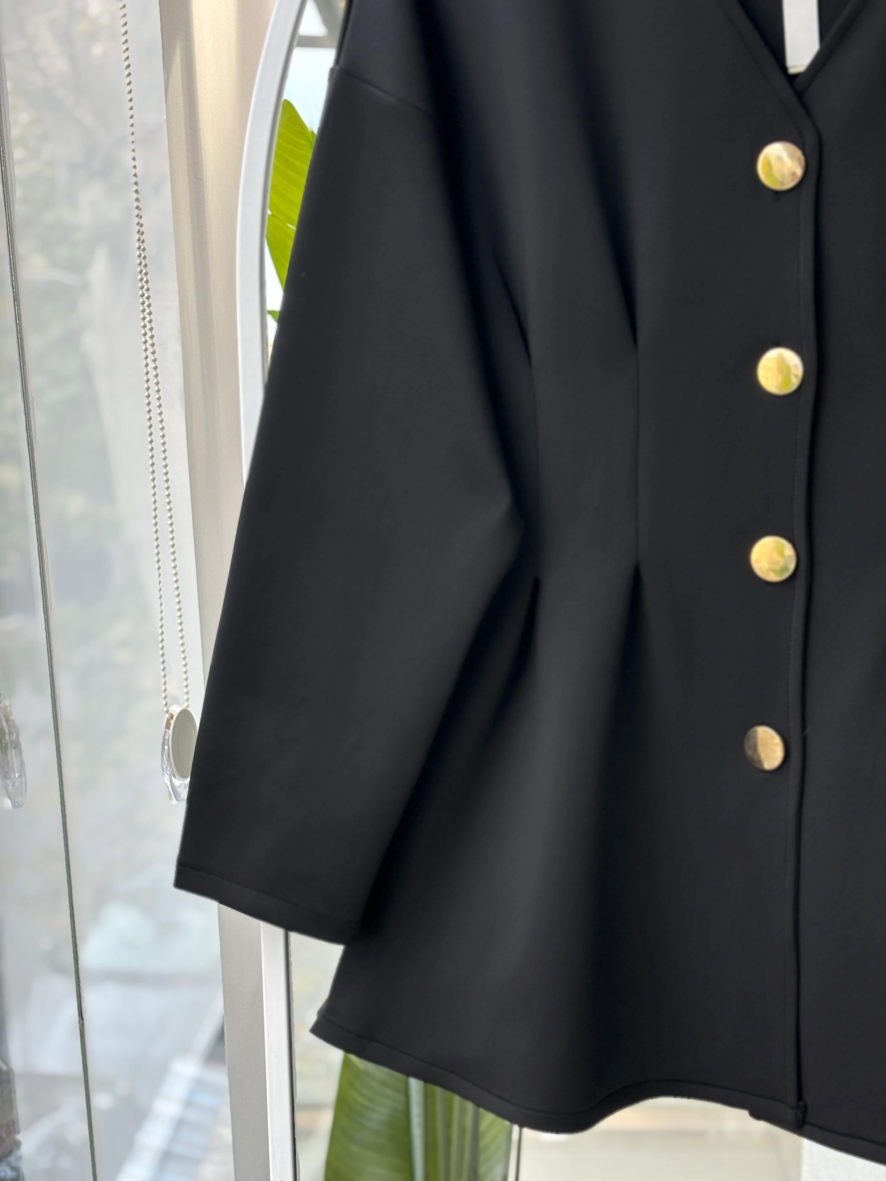 MEVA PENSLİ GOLD DÜĞMELİ TAKIM - SİYAH