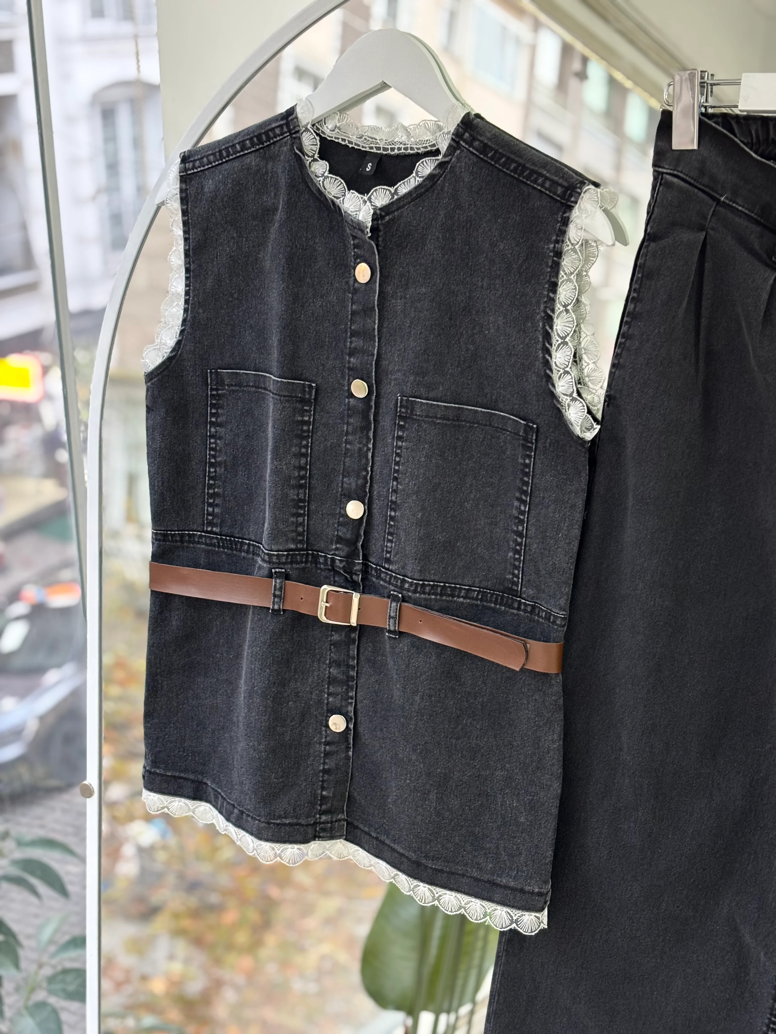 GÜPÜR DETAY KEMER HEDİYELİ DENİM TAKIM GRİ