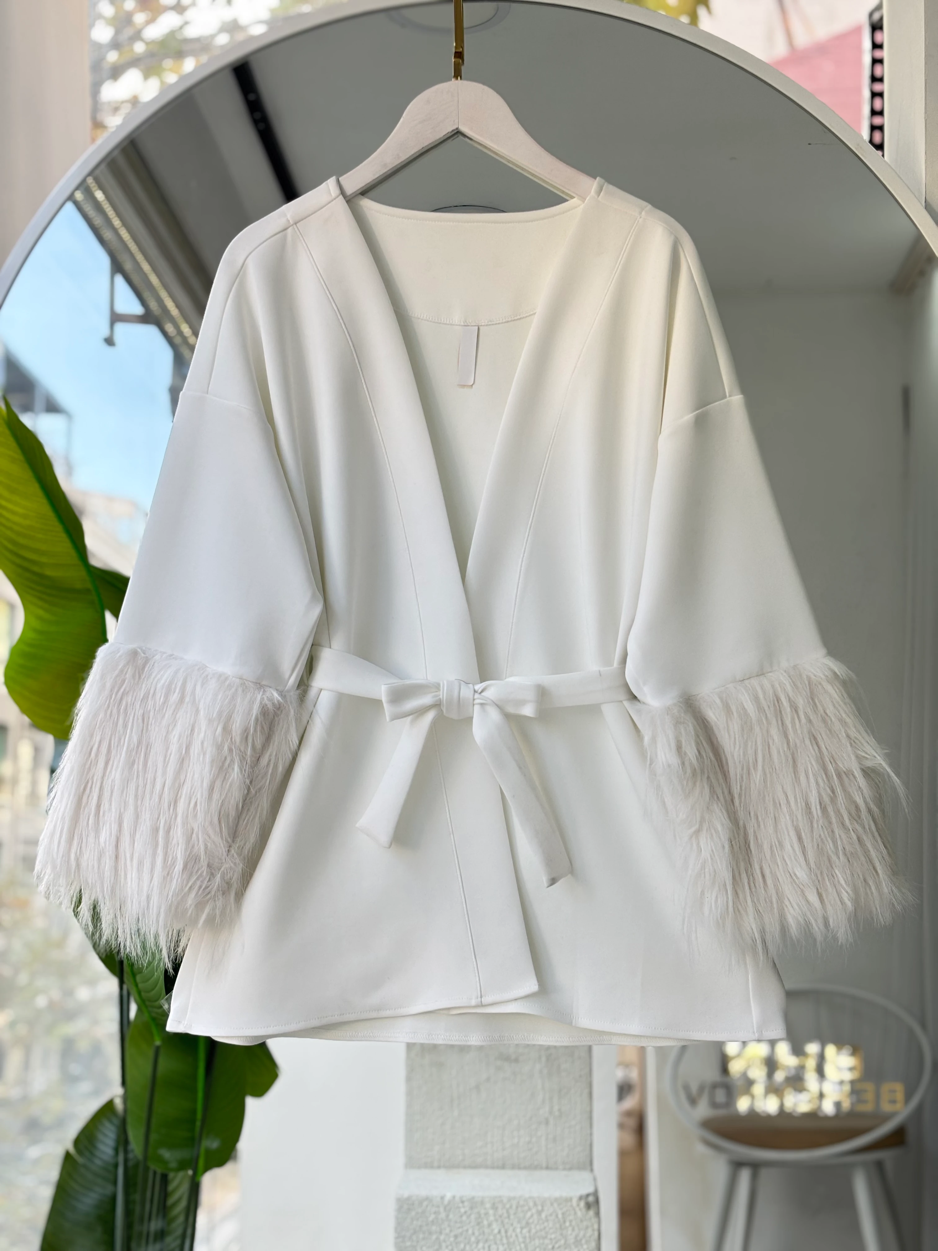 KÜRK DETAY SCUBA ARMİS CEKET BEYAZ