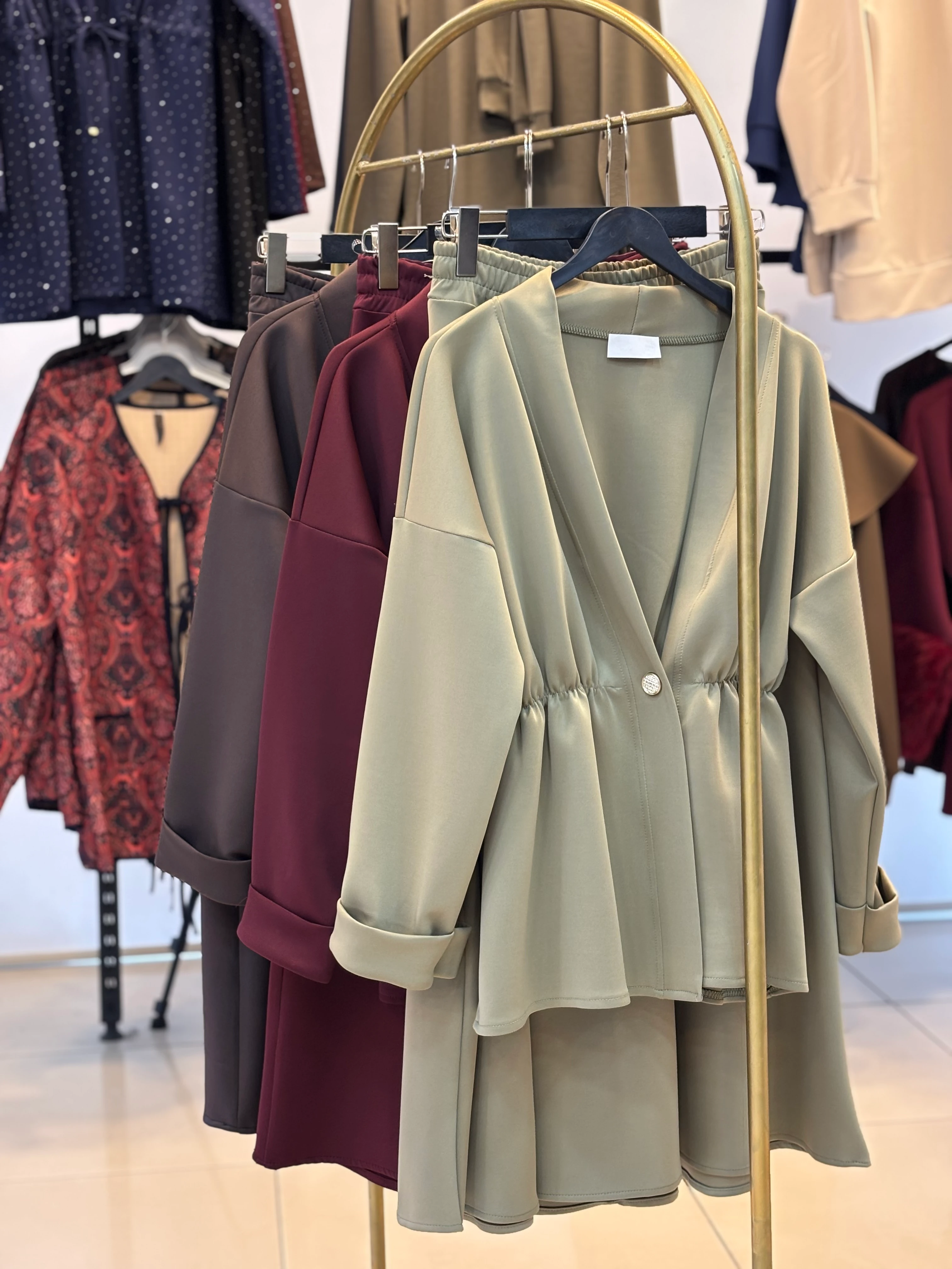 TEK DÜĞMELİ SCUBA KUMAŞ MAGE TAKIM YEŞİL