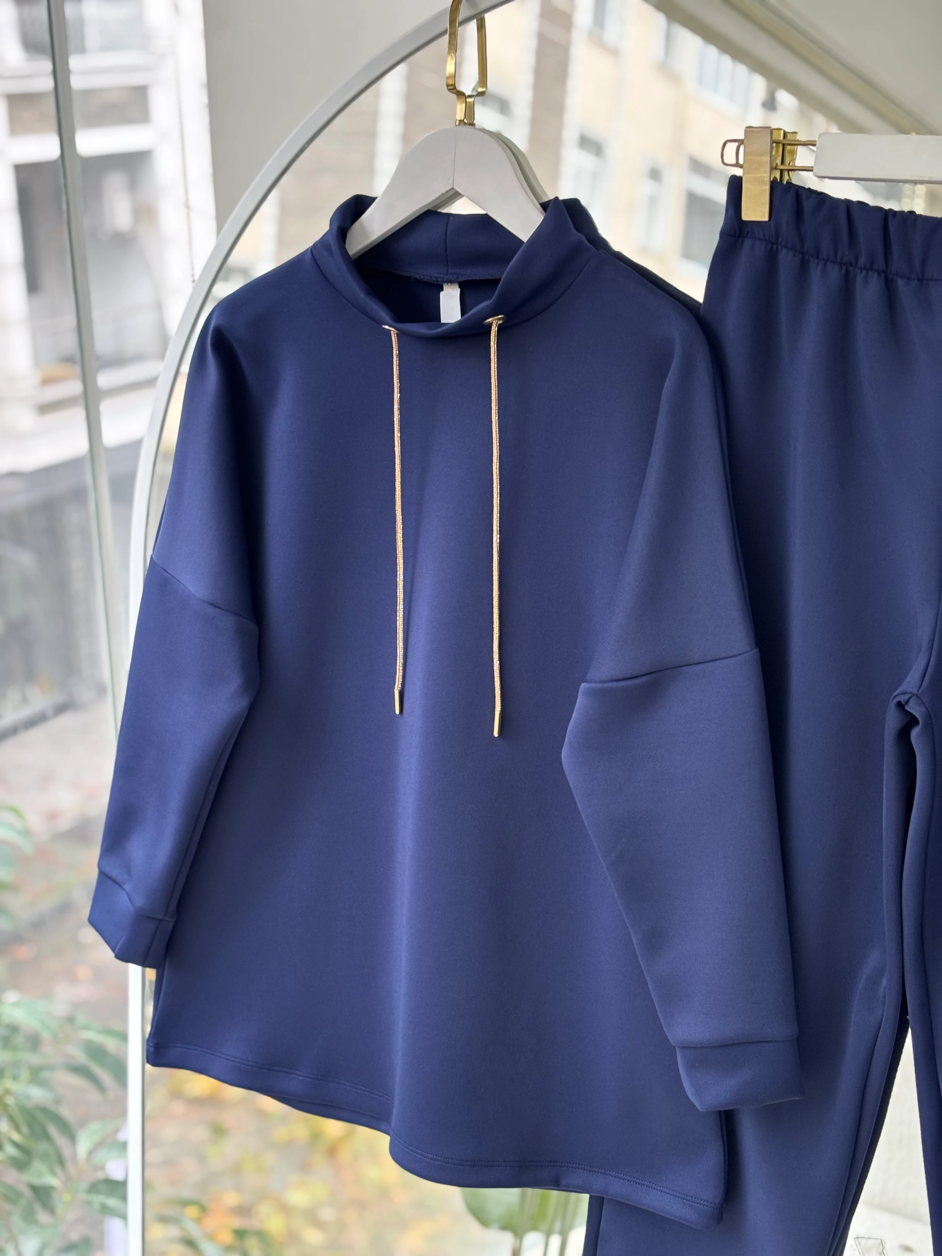 GOLD KORDONLU SCUBA AHENK TAKIM LACİVERT 