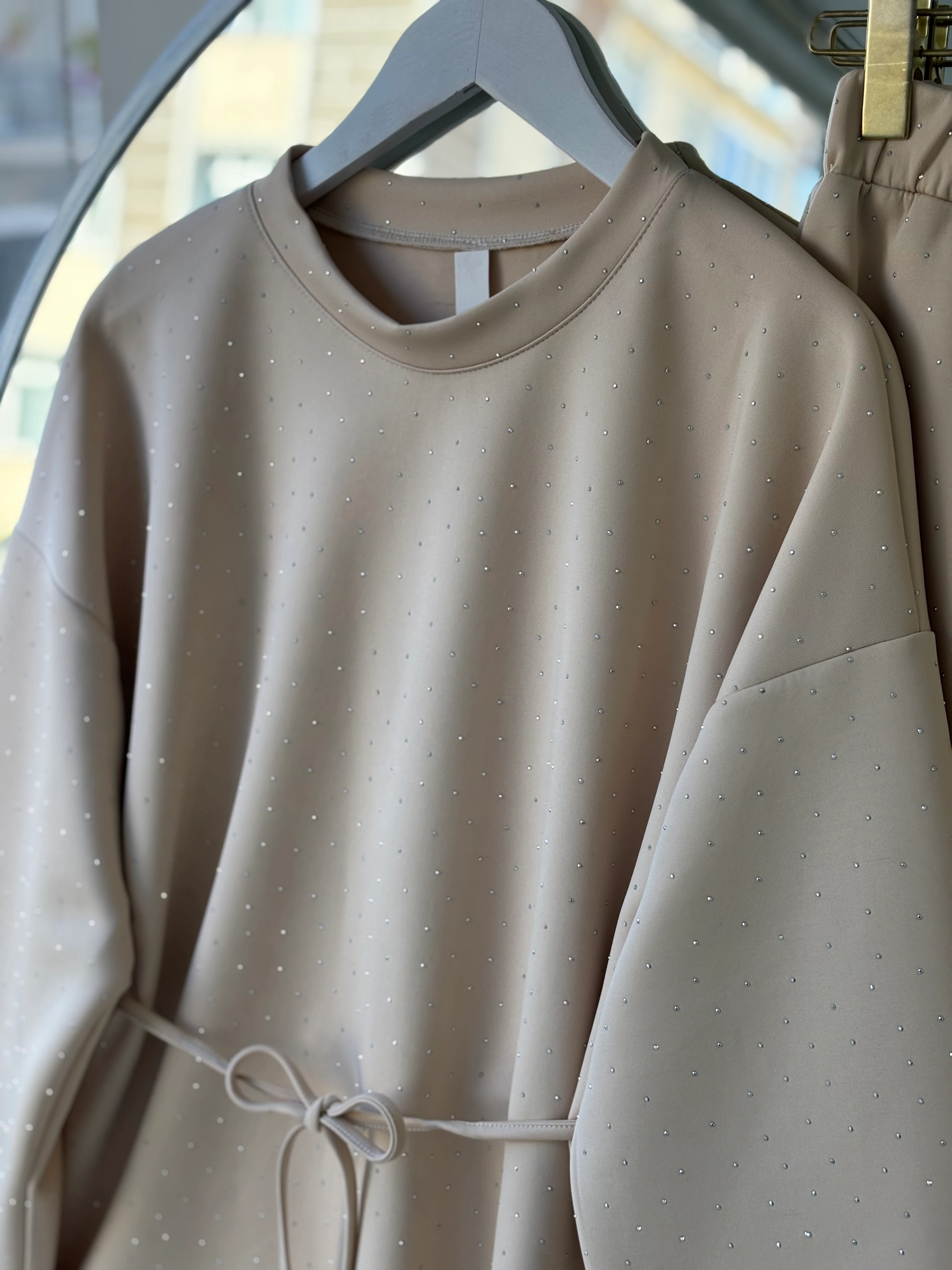 ARKA ÖN TAŞLI SCUBA SHAGY TAKIM BEJ