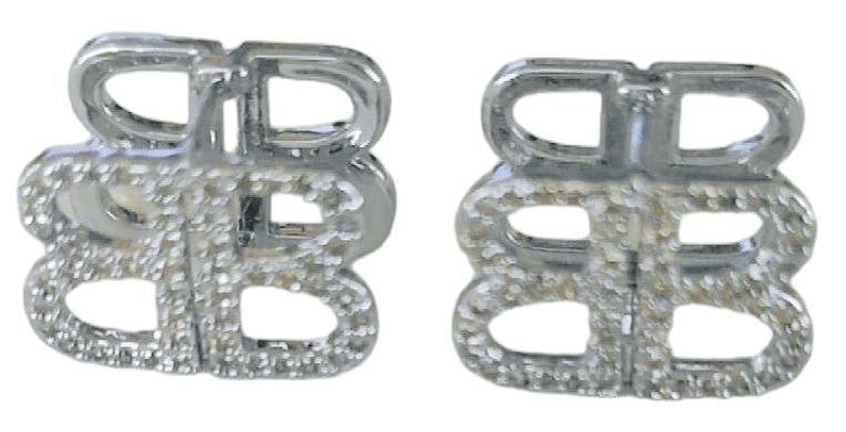 Marka model silver  taşlı küpe