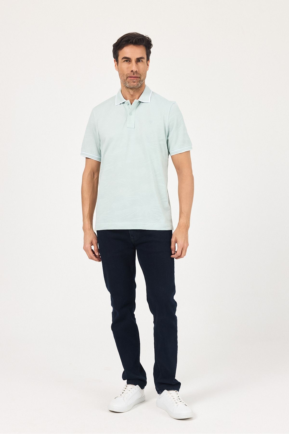 Erkek Basic Düz Beyaz Düğmeli Polo Yaka Kıvrılmaz %100 Pamuk Slim Fit Tişört