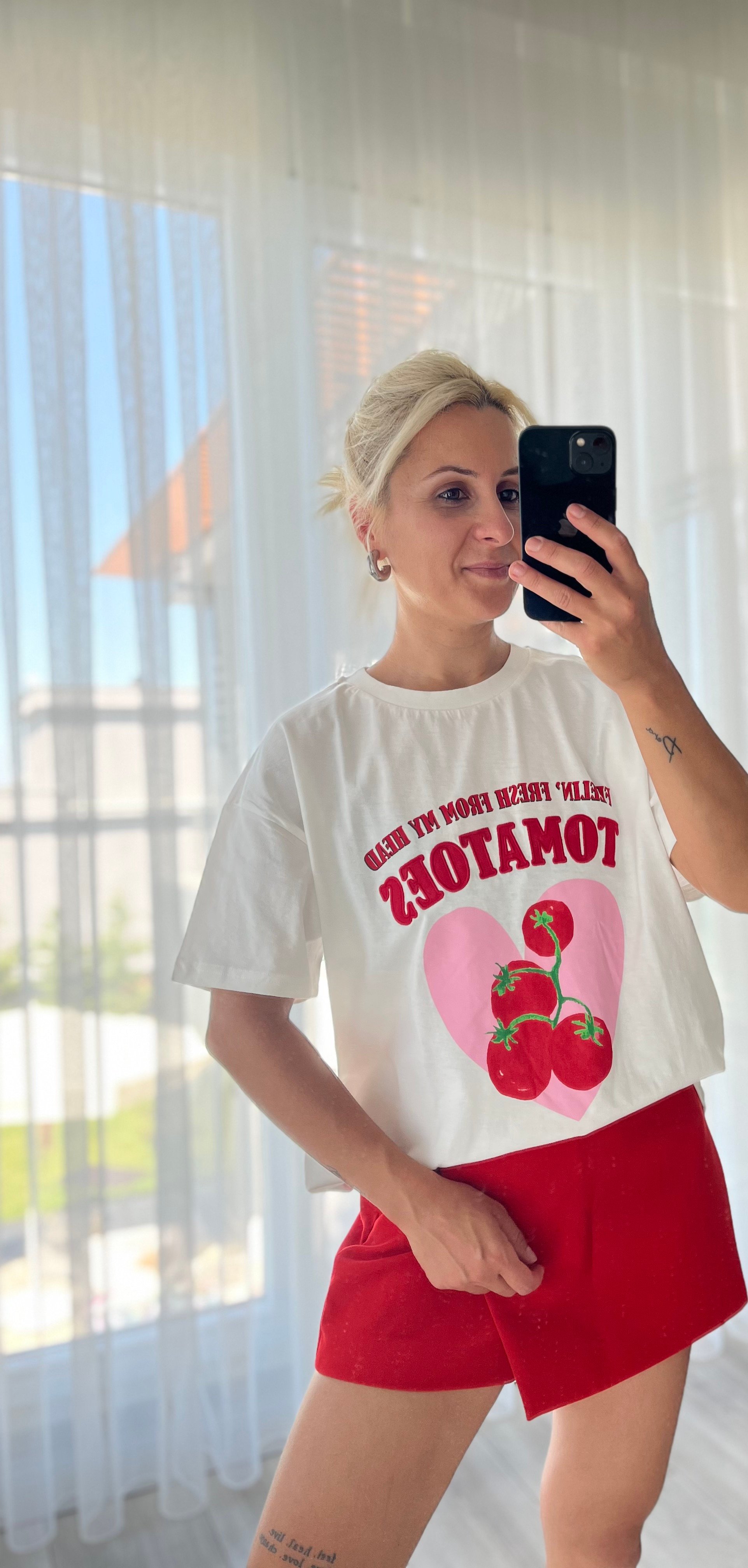 Domates Baskı Detay Tişört 