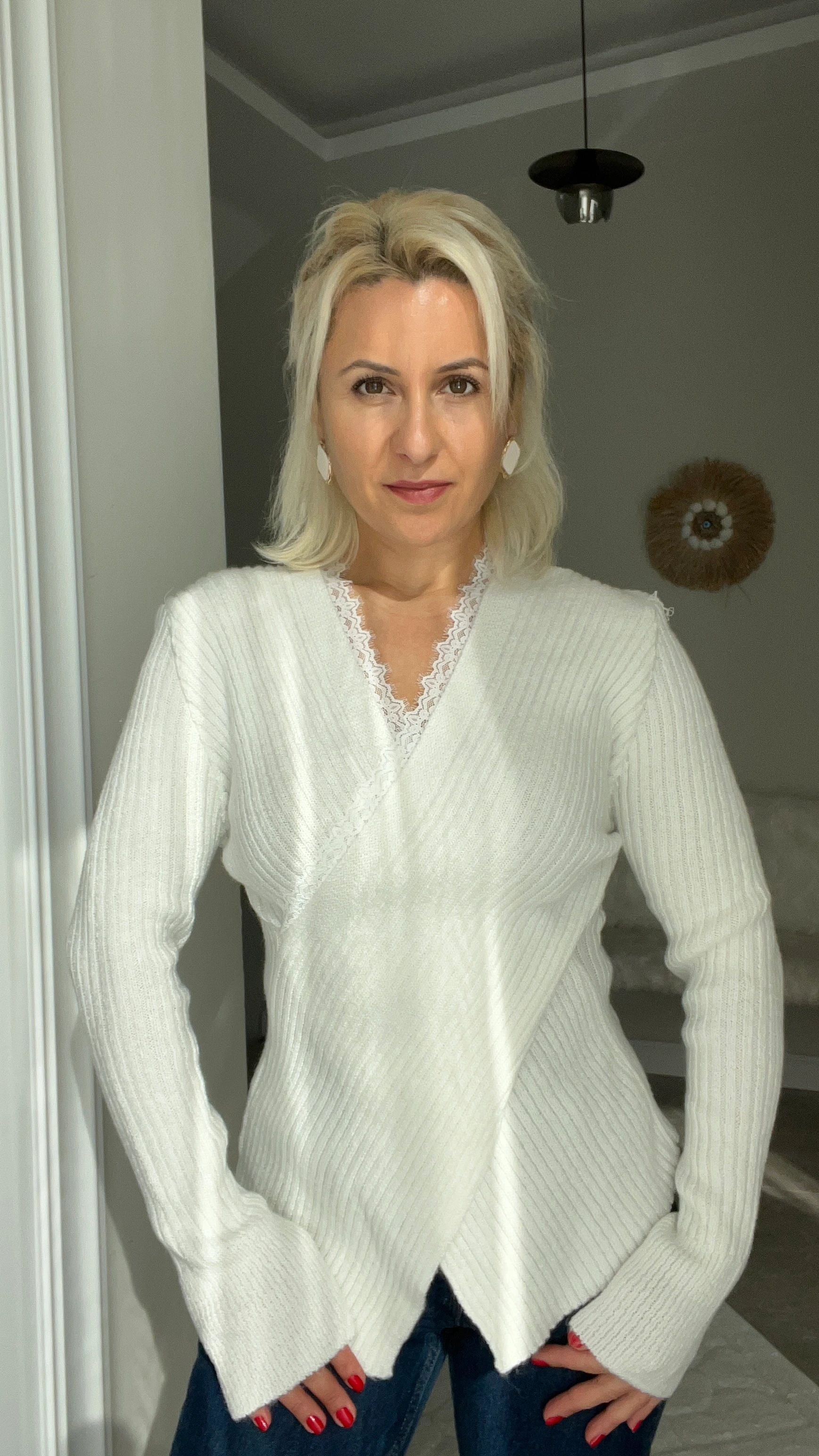 Kruvaze Dantel Detay Triko Kazak Beyaz