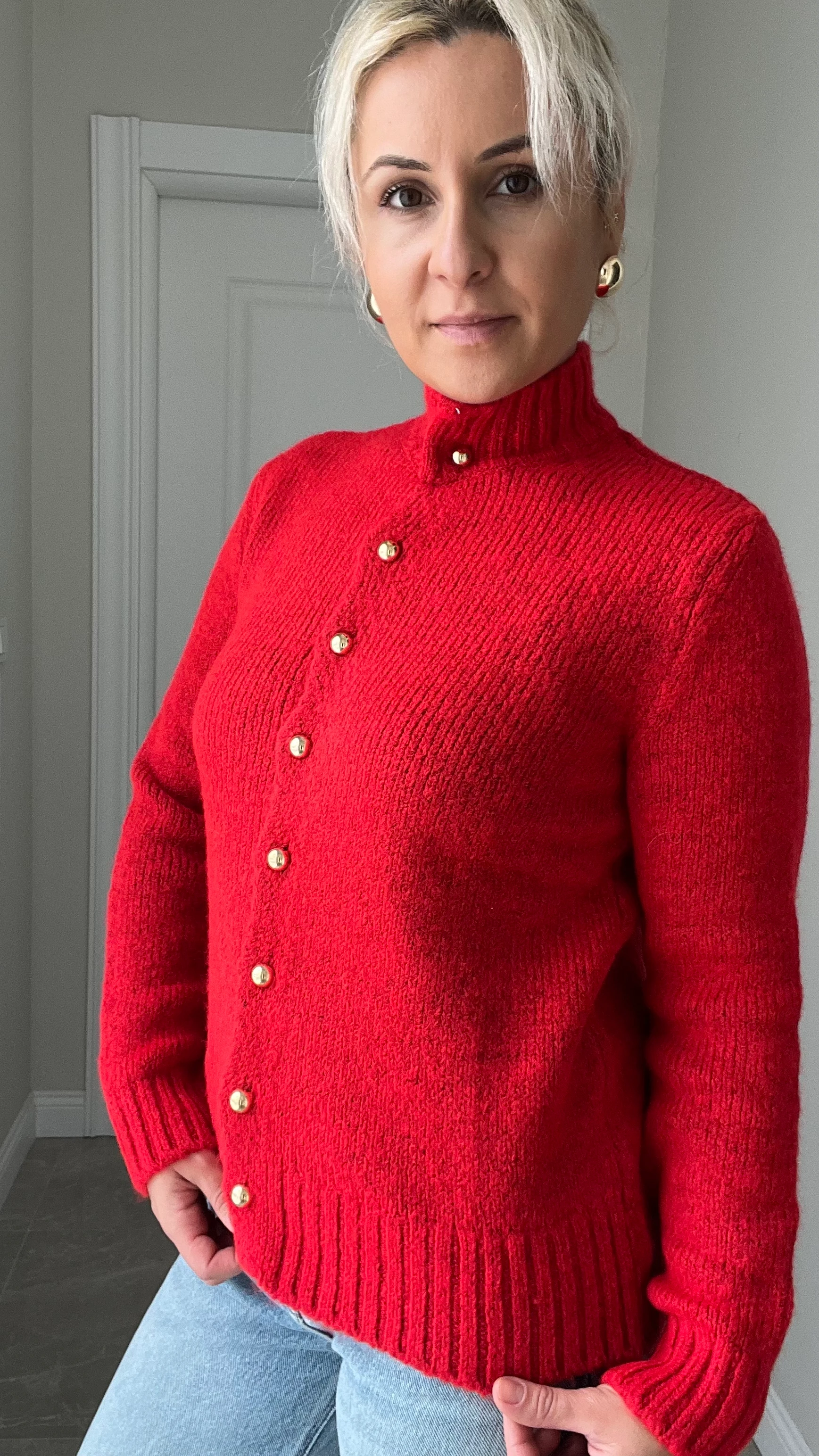 Boğazlı Gold Düğmeli Hırka Kırmızı