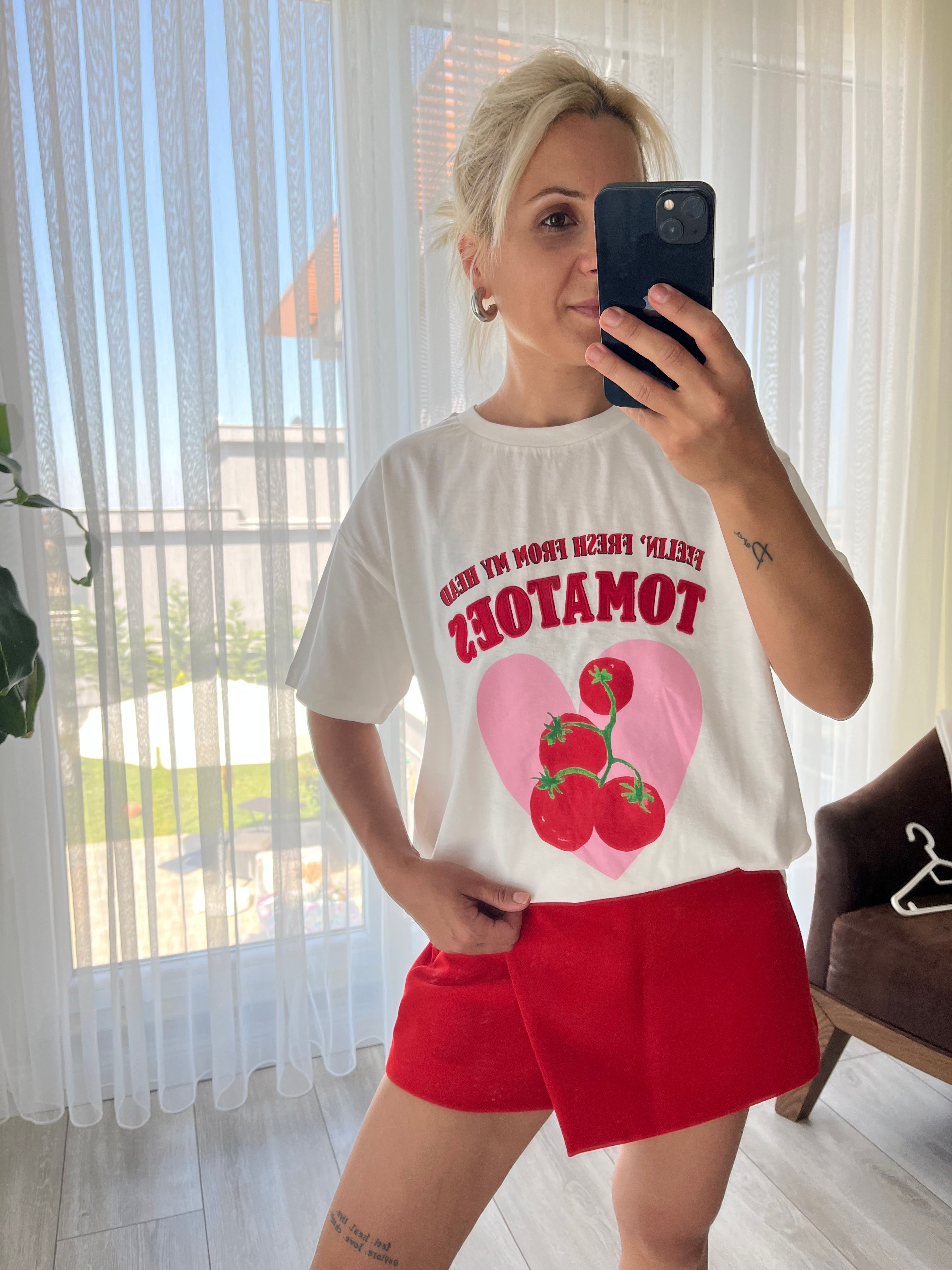 Domates Baskı Detay Tişört 