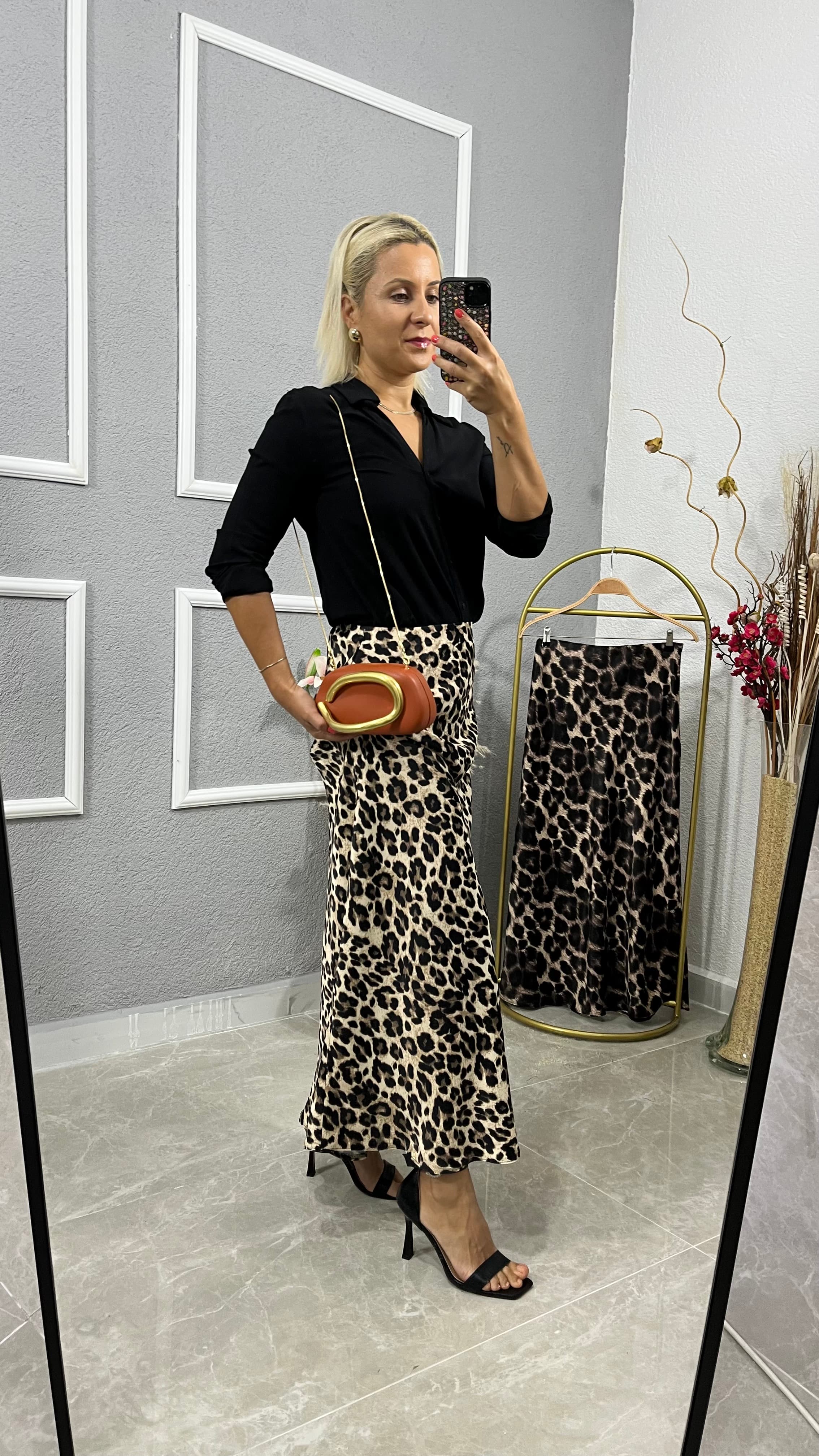 Saten Leopar Etek 