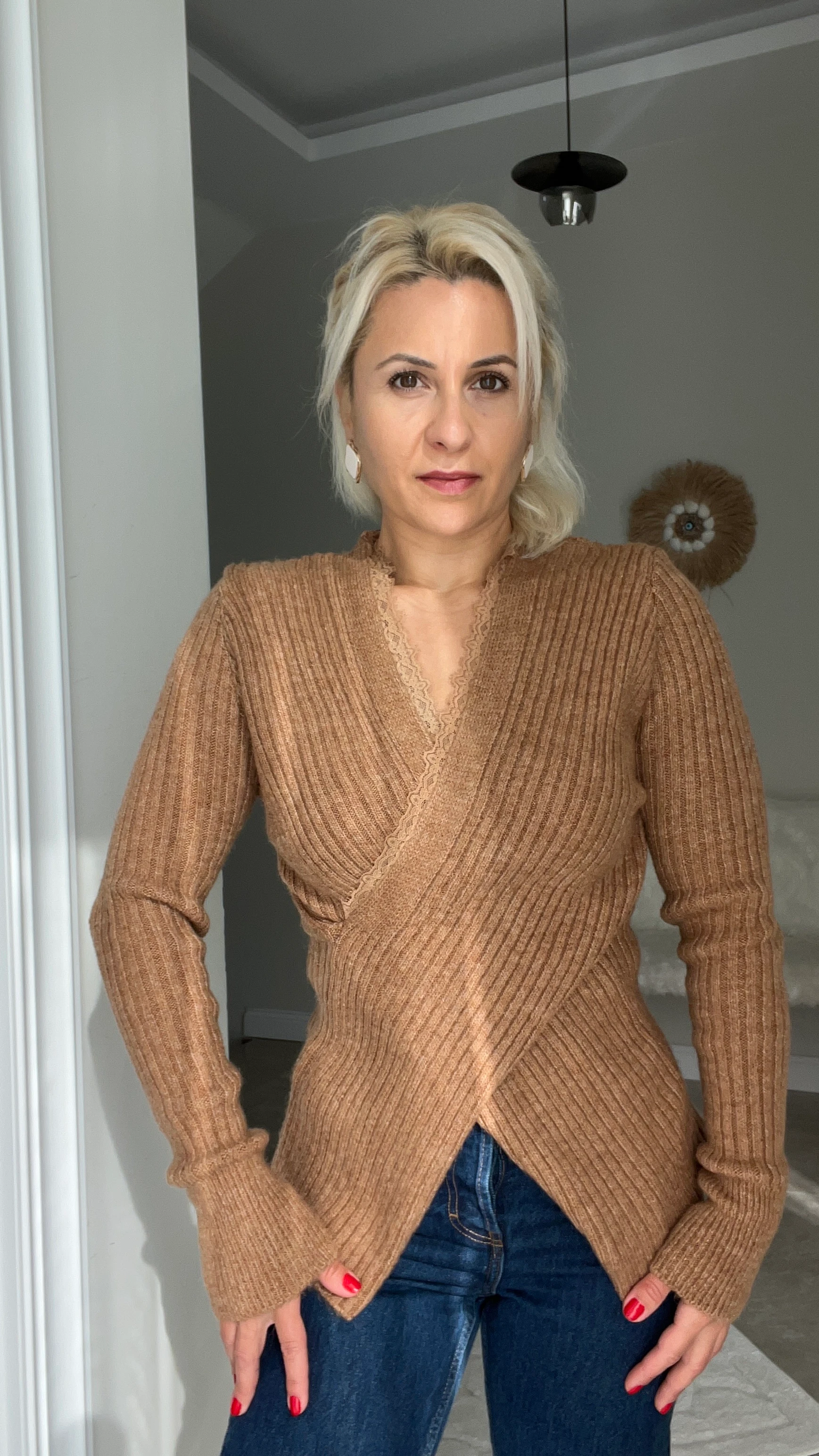 Kruvaze Kesim Dantel Detay Triko Kazak Kahve 