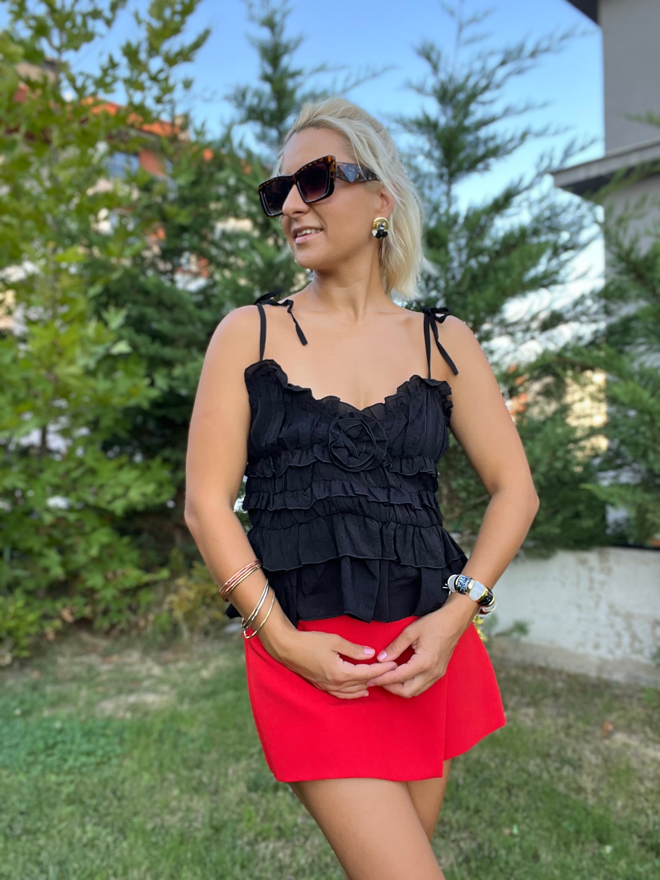 İp Askılı Gül Detay Bluz