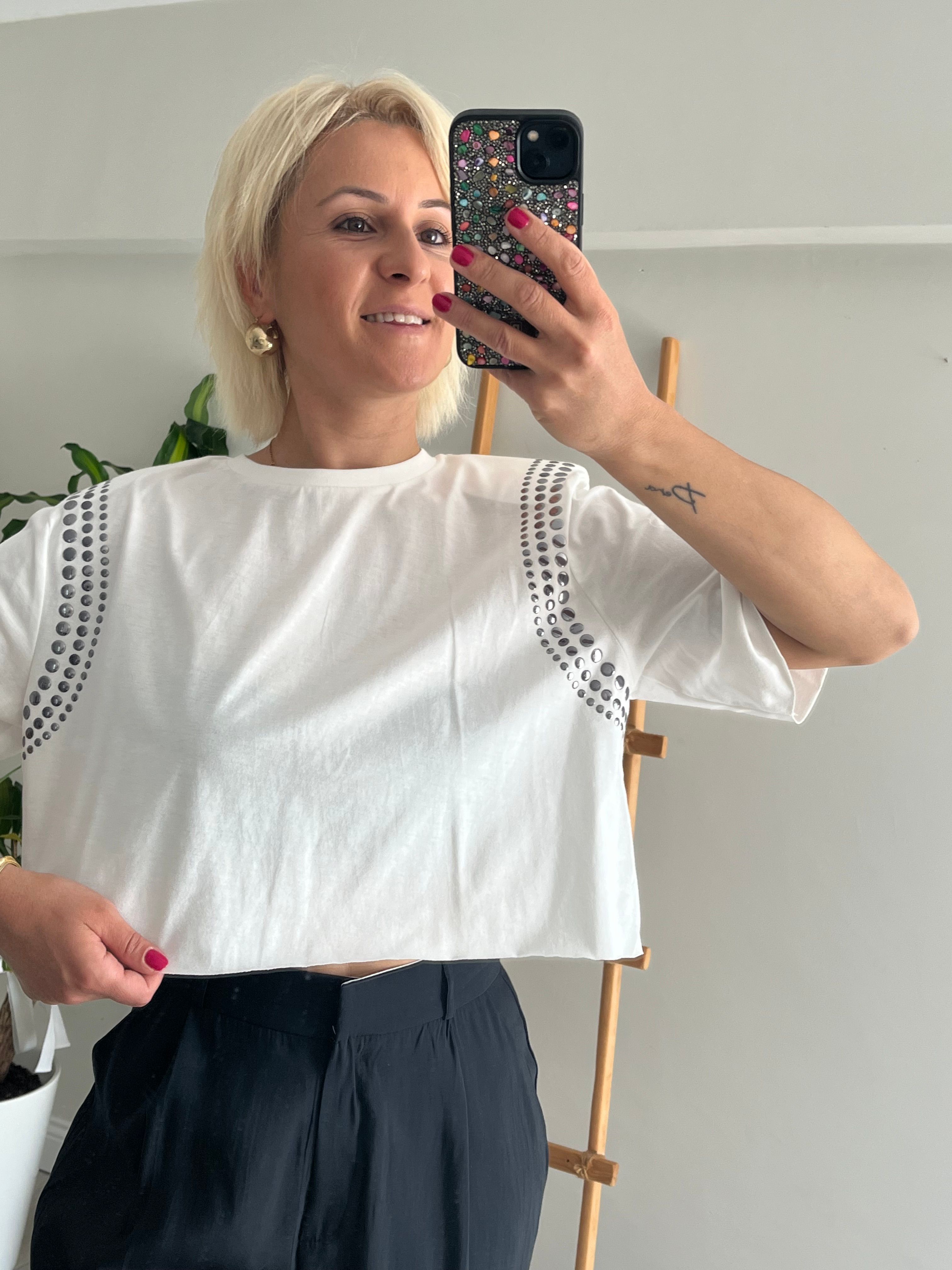 Zımba Detay Crop Model T-Shirt