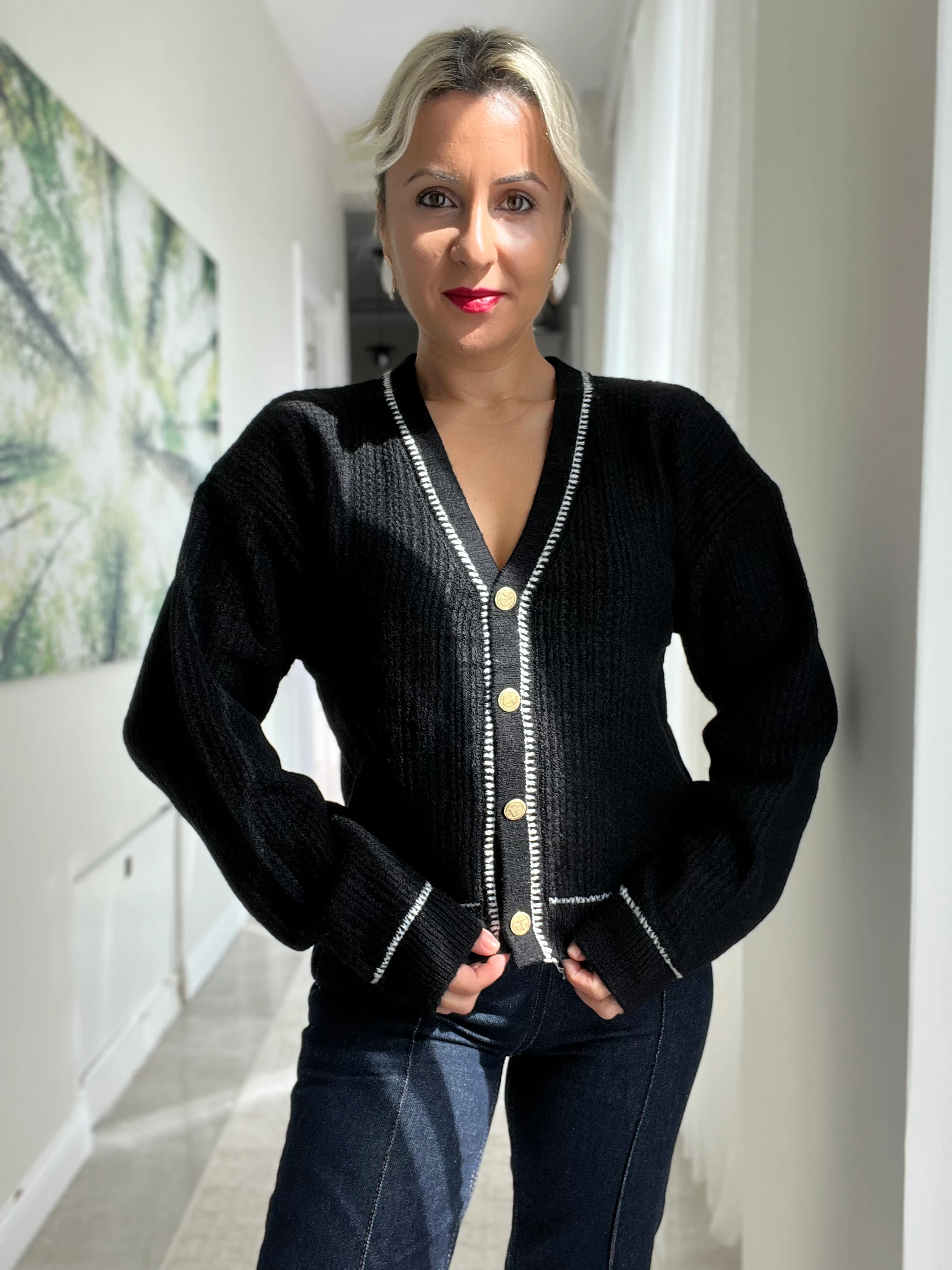 Gold Düğme Detay Şeritli Hırka Siyah