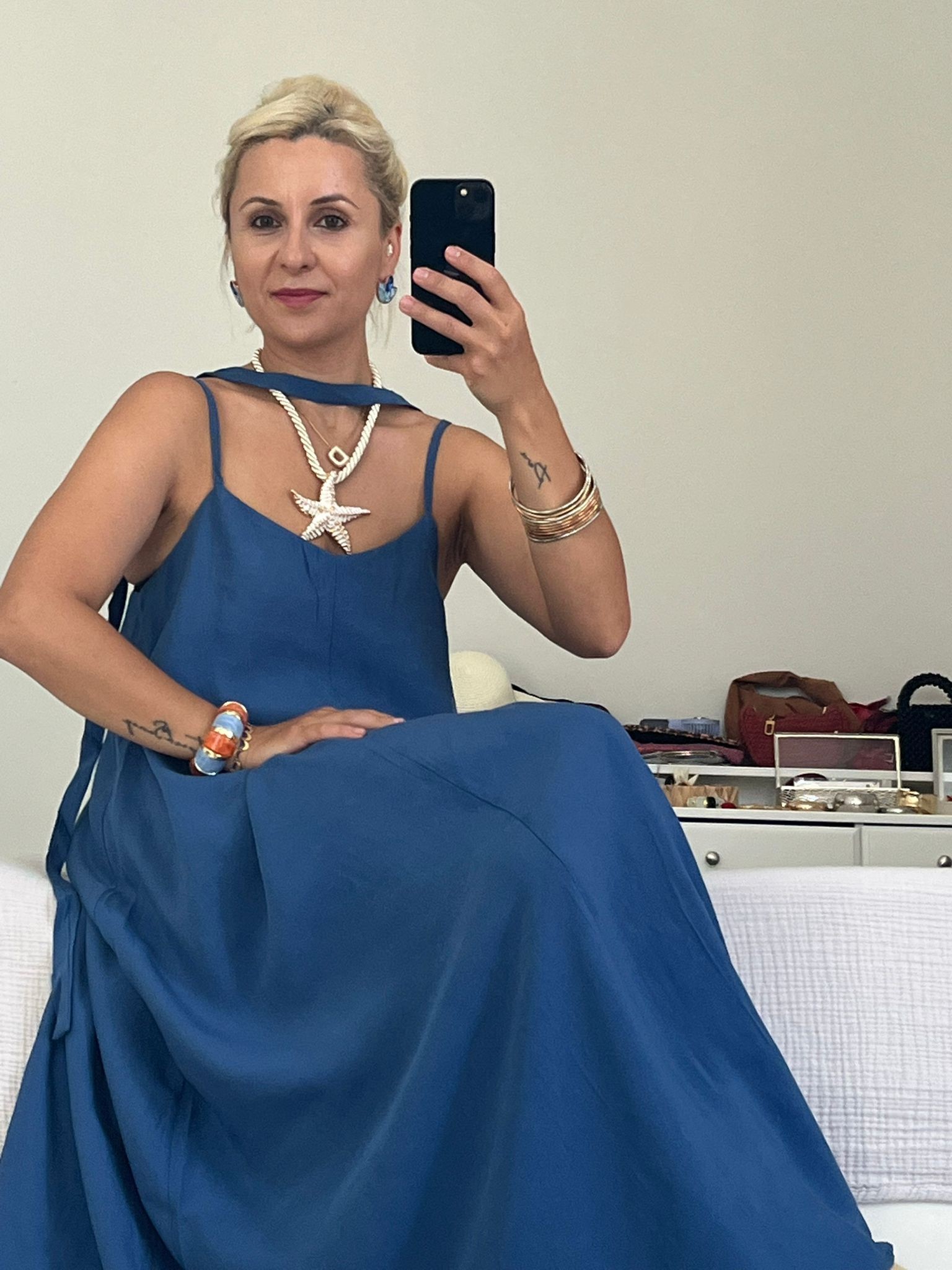 Askılı Rahat Kesim İndigo Mavi Elbise