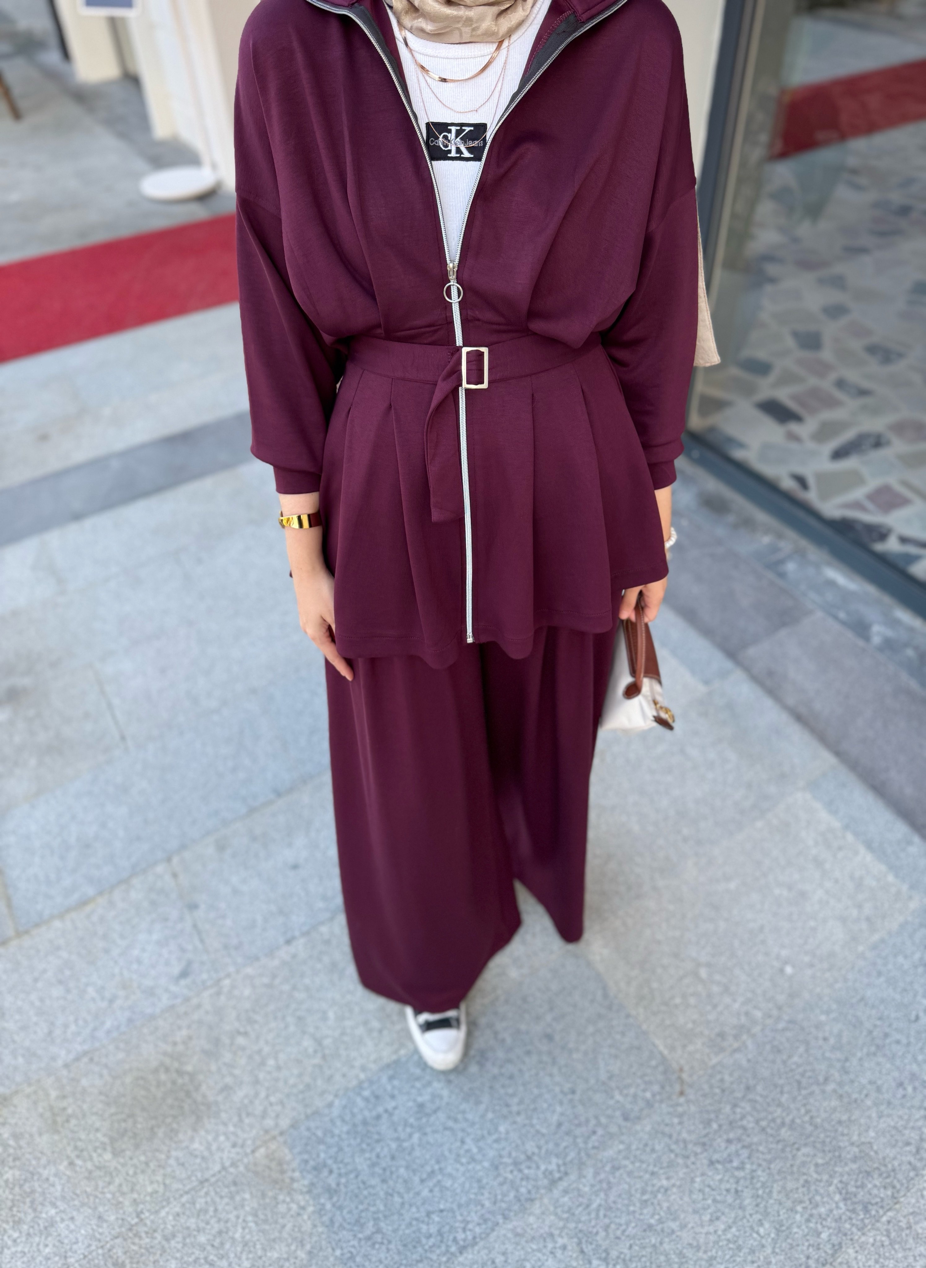 Laura takım - mürdüm 