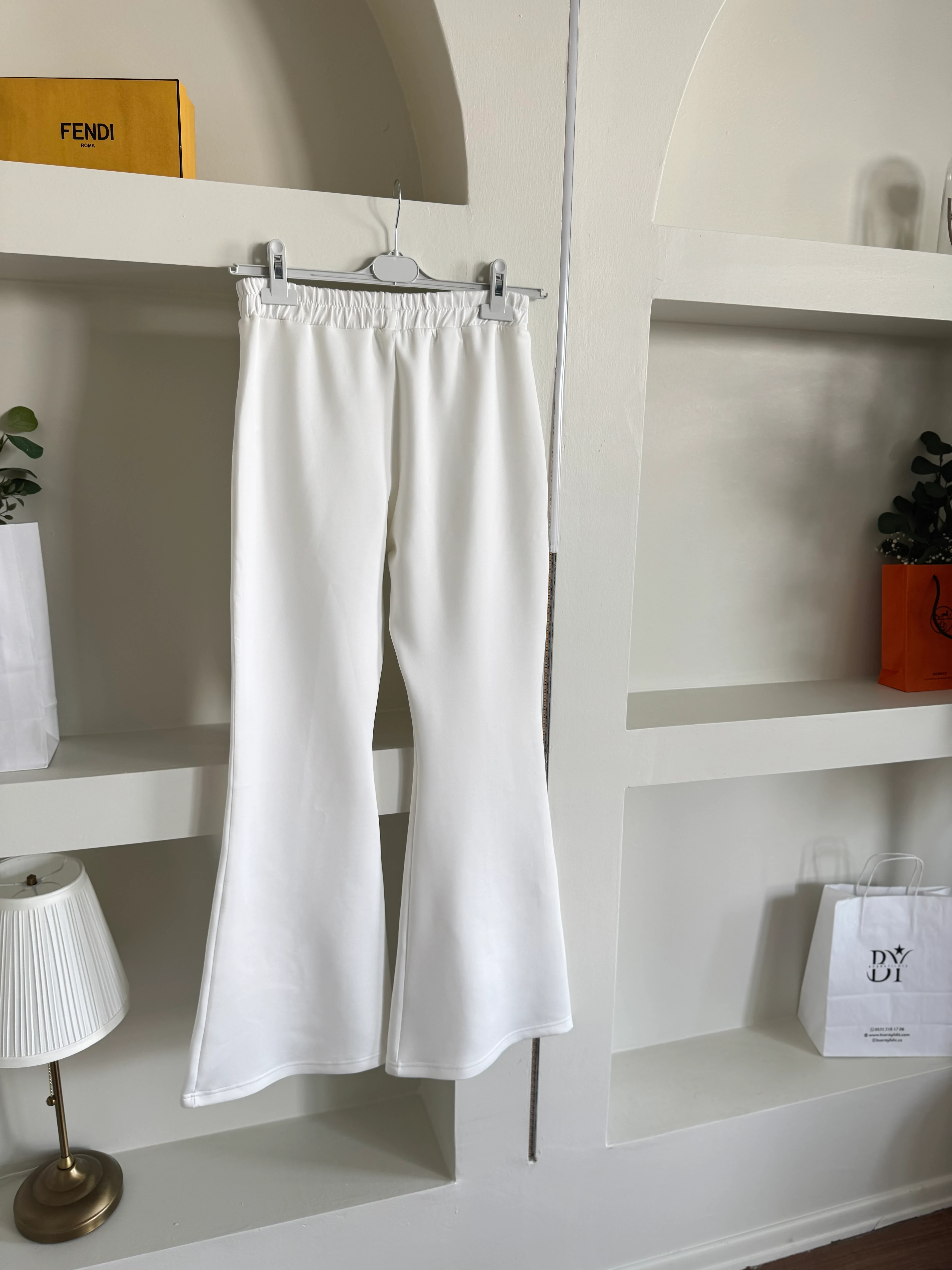 İspanyol paça pantolon- beyaz