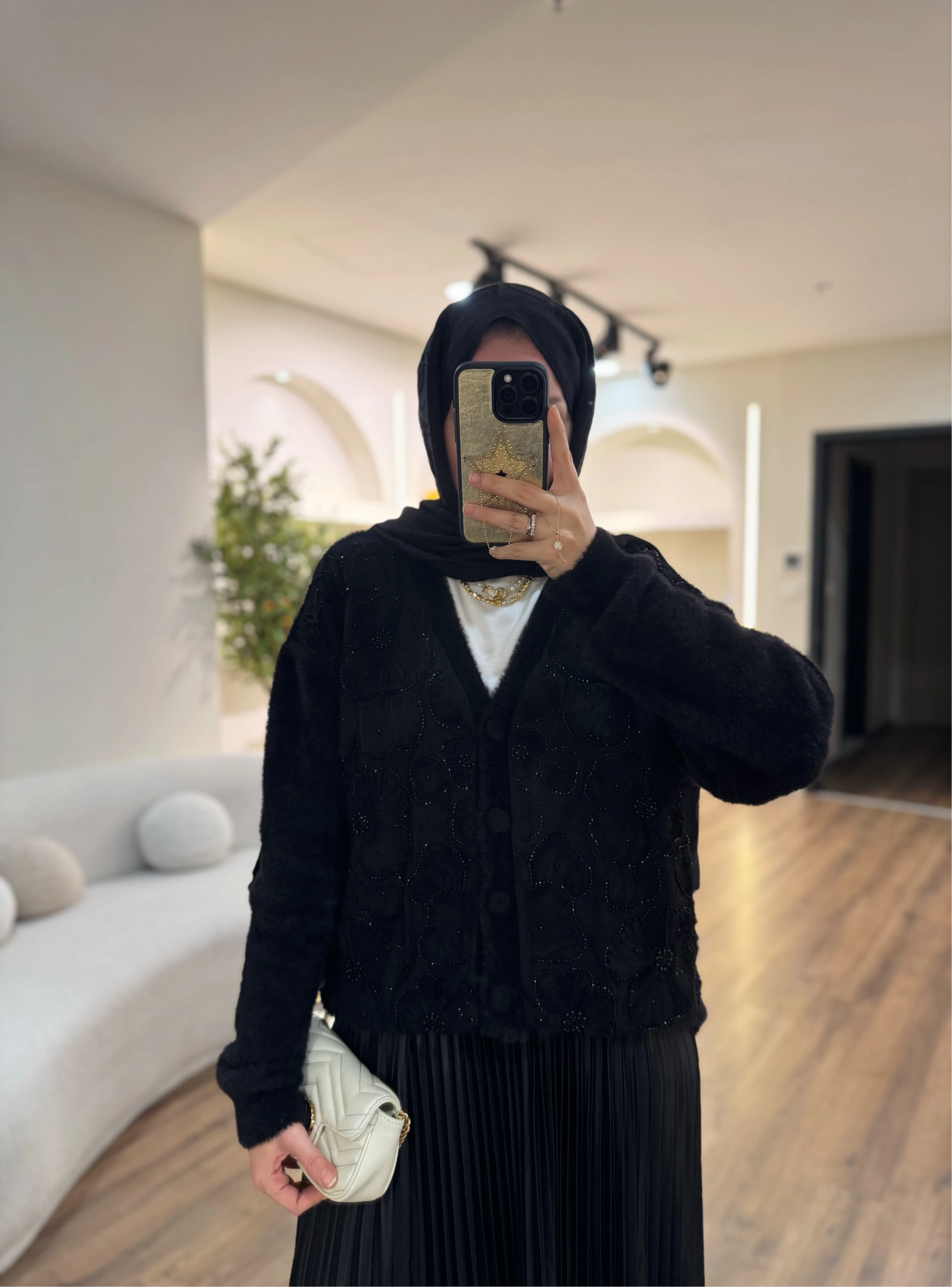 Çiçek işlemeli angora hırka - siyah