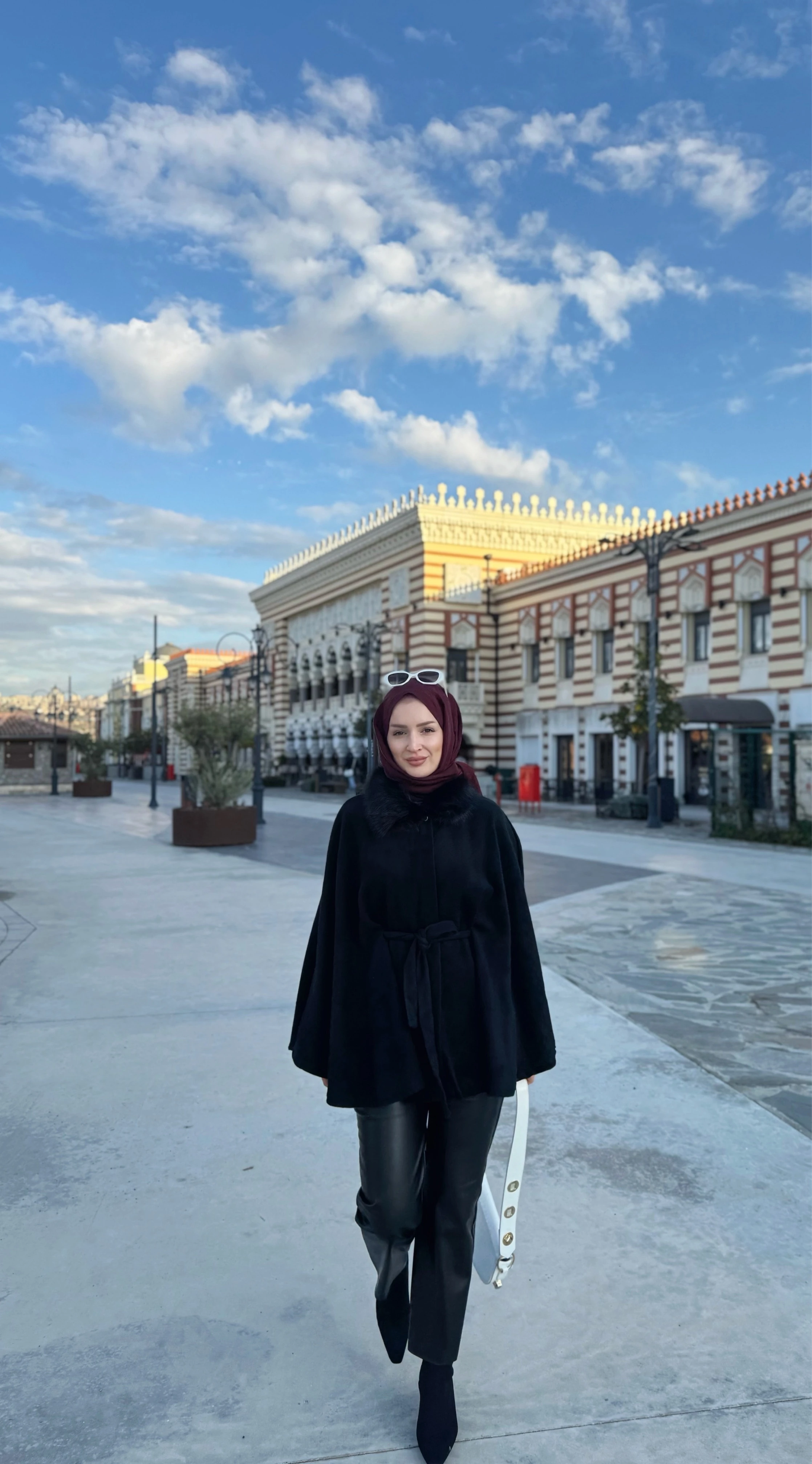 Kürk yaka panço - siyah 