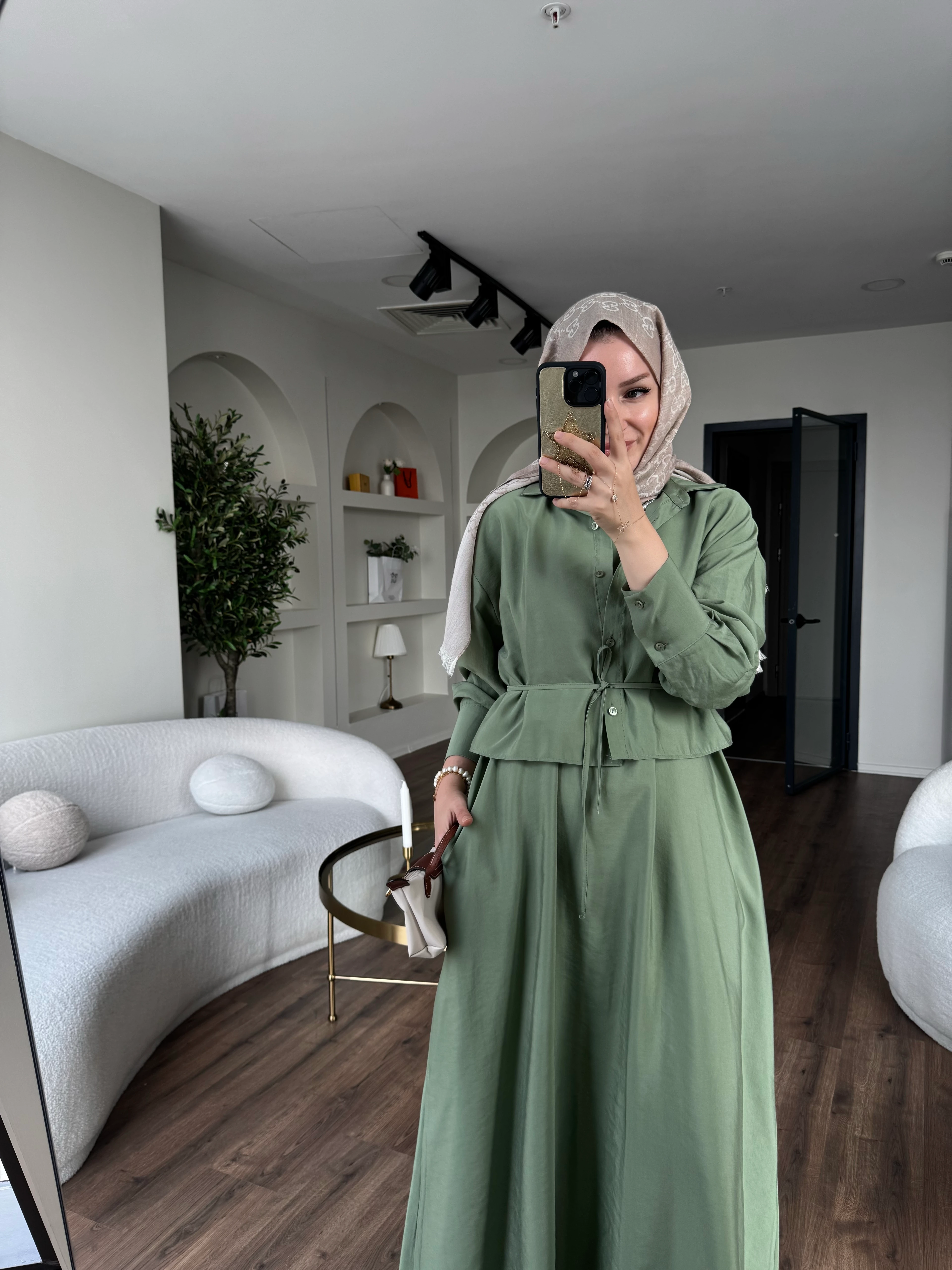 Laren gömlekli elbise - yeşil