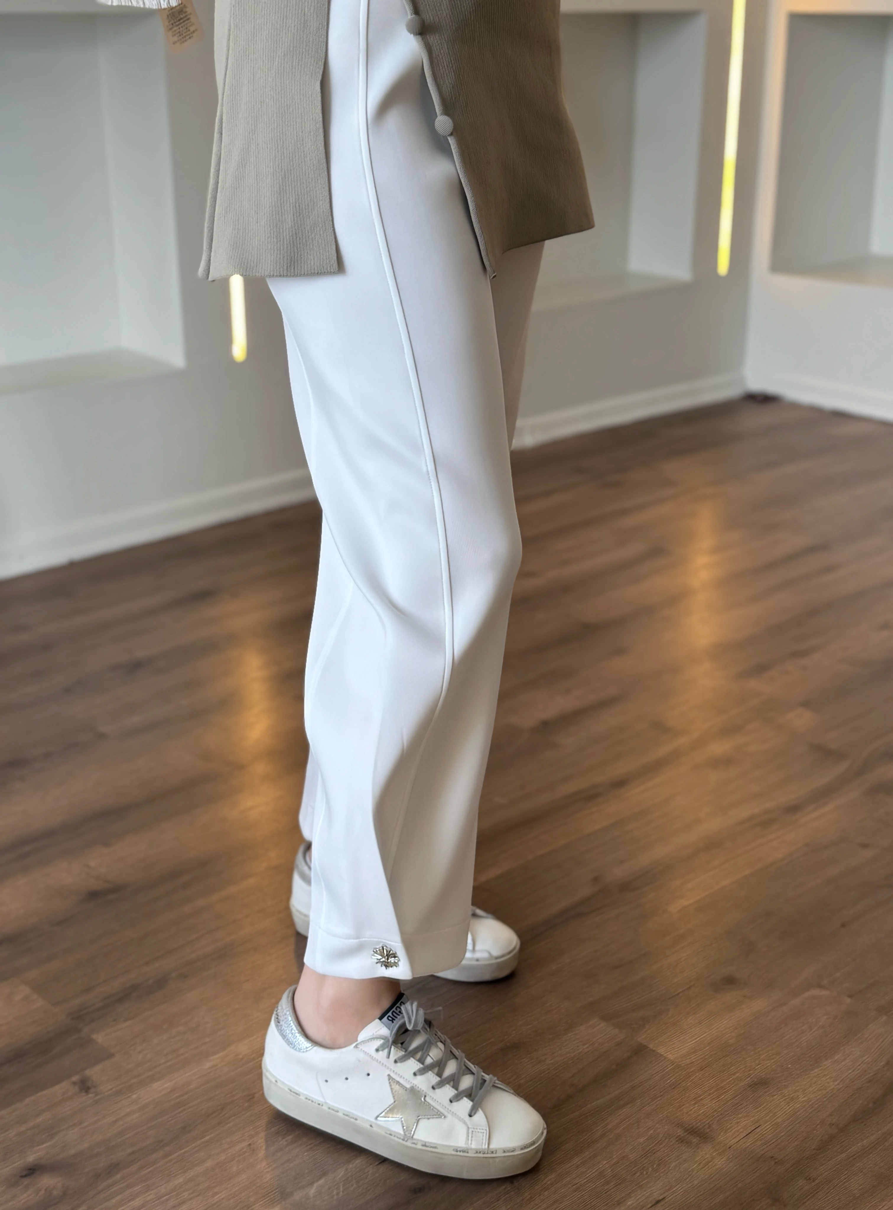 Paçası düğmeli Scuba pantolon - beyaz