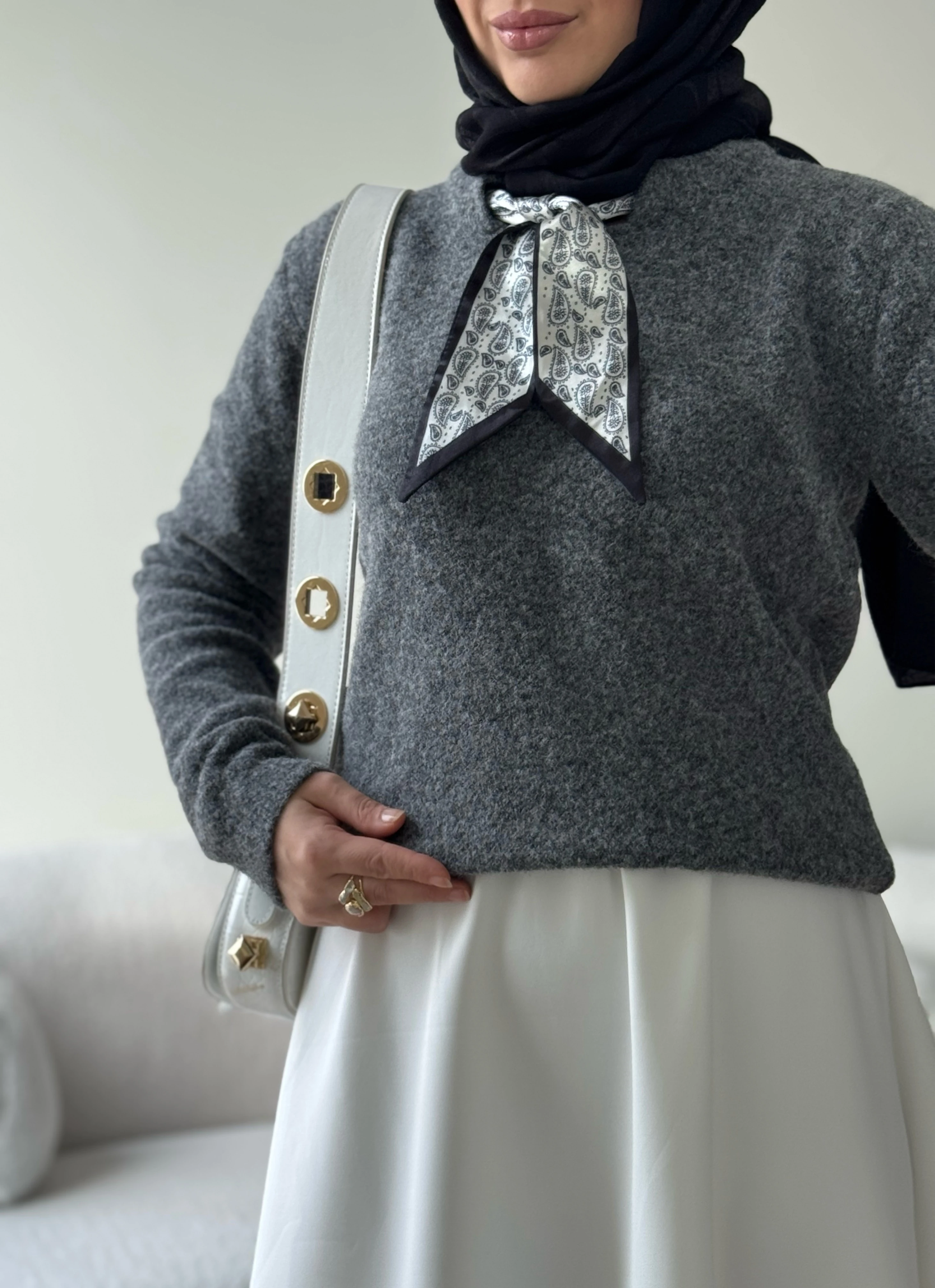 Fularlı triko kazak - gri