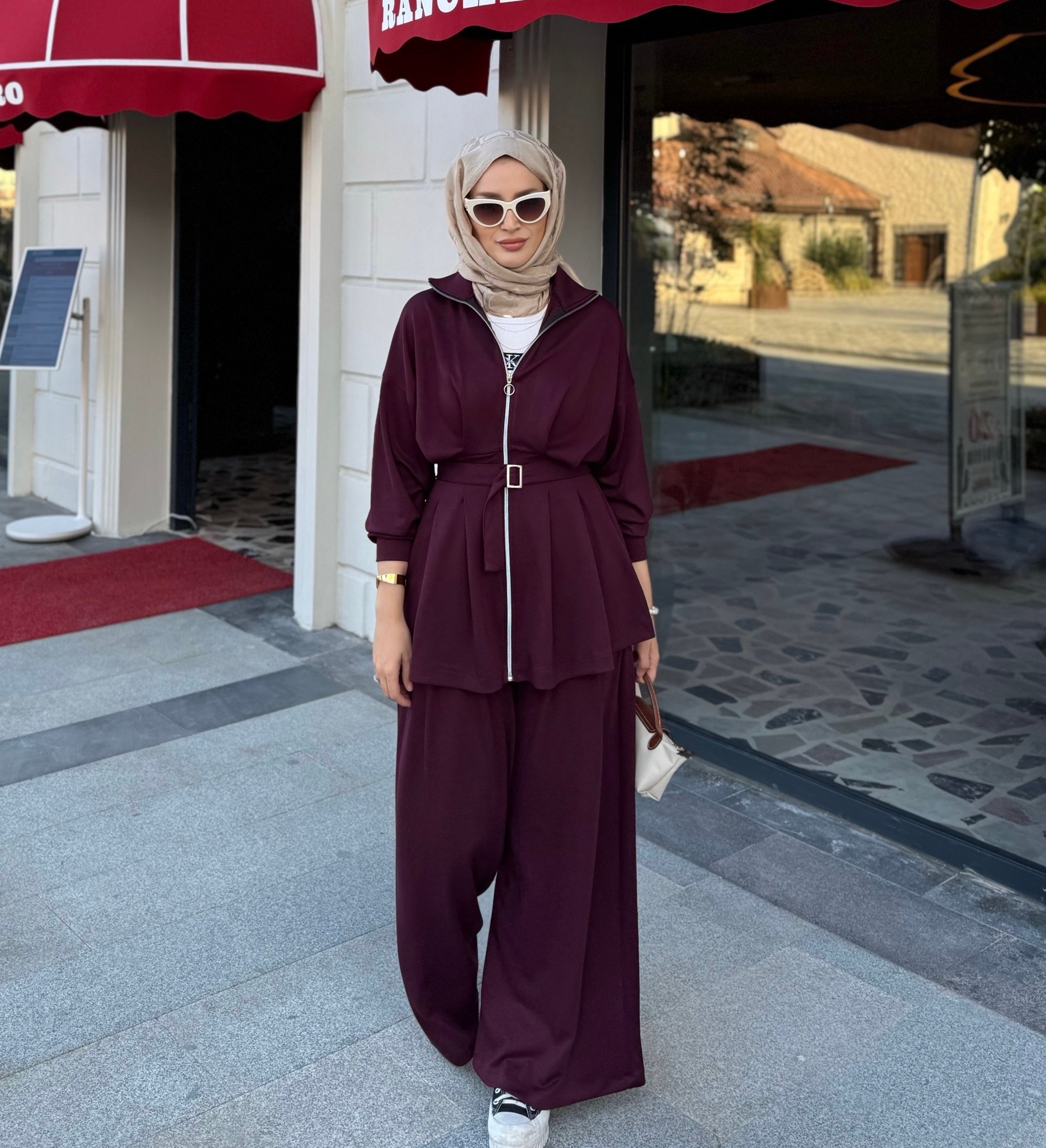Laura takım - mürdüm 