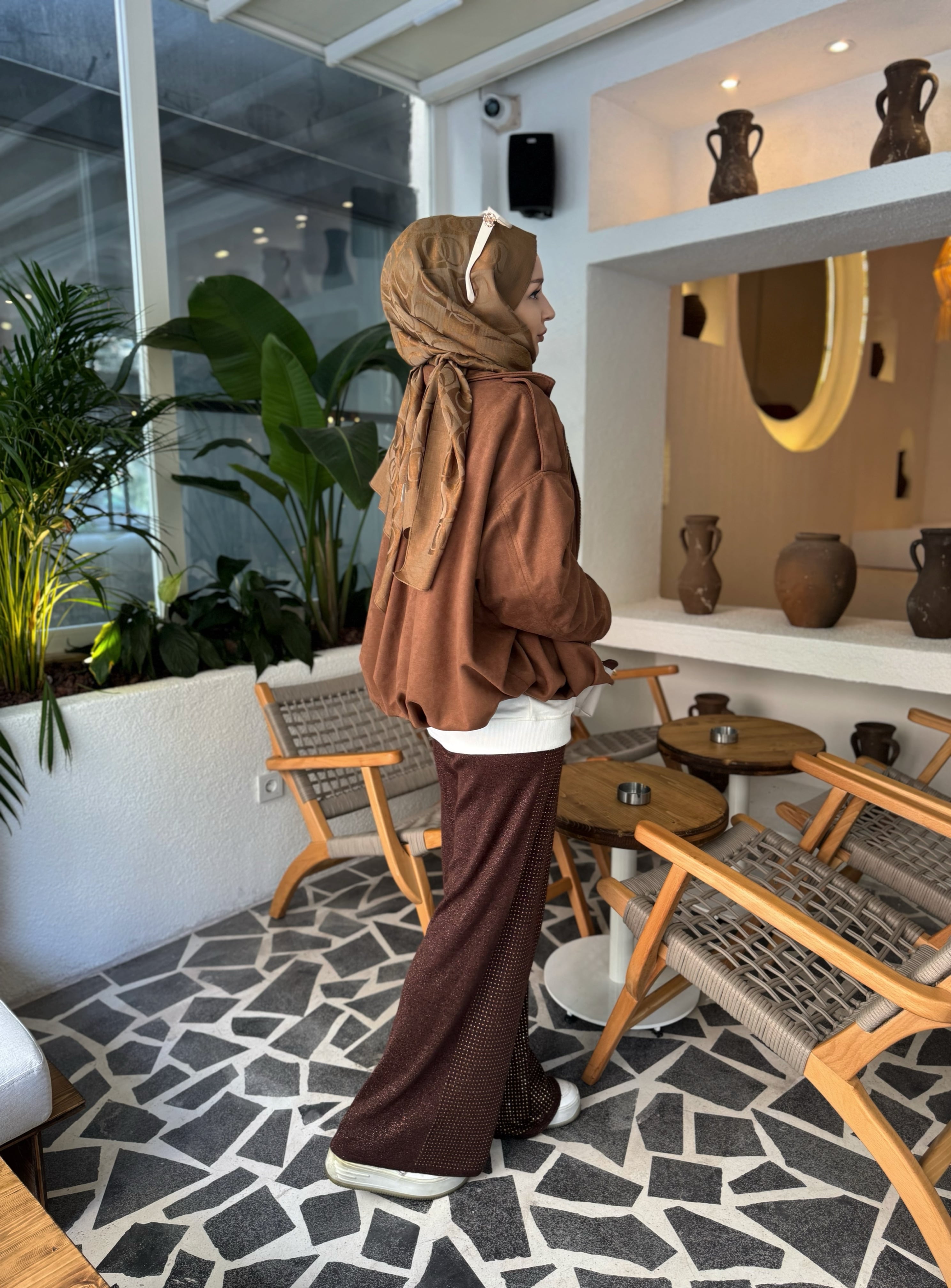 Taşlı merserize pantolon - kahve