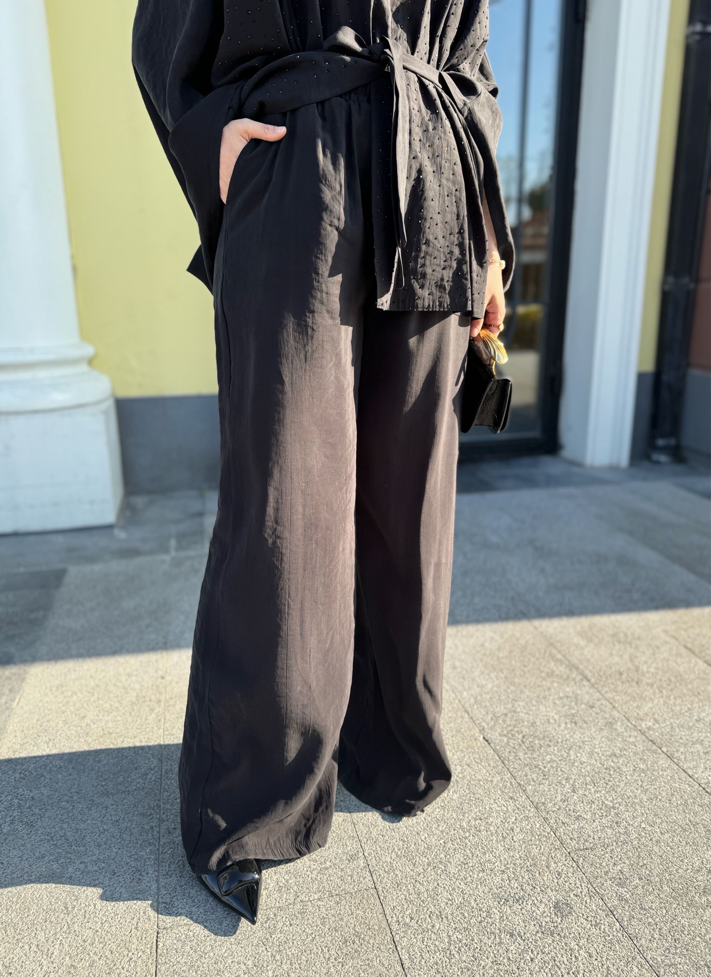 Lia taşlı takım-siyah