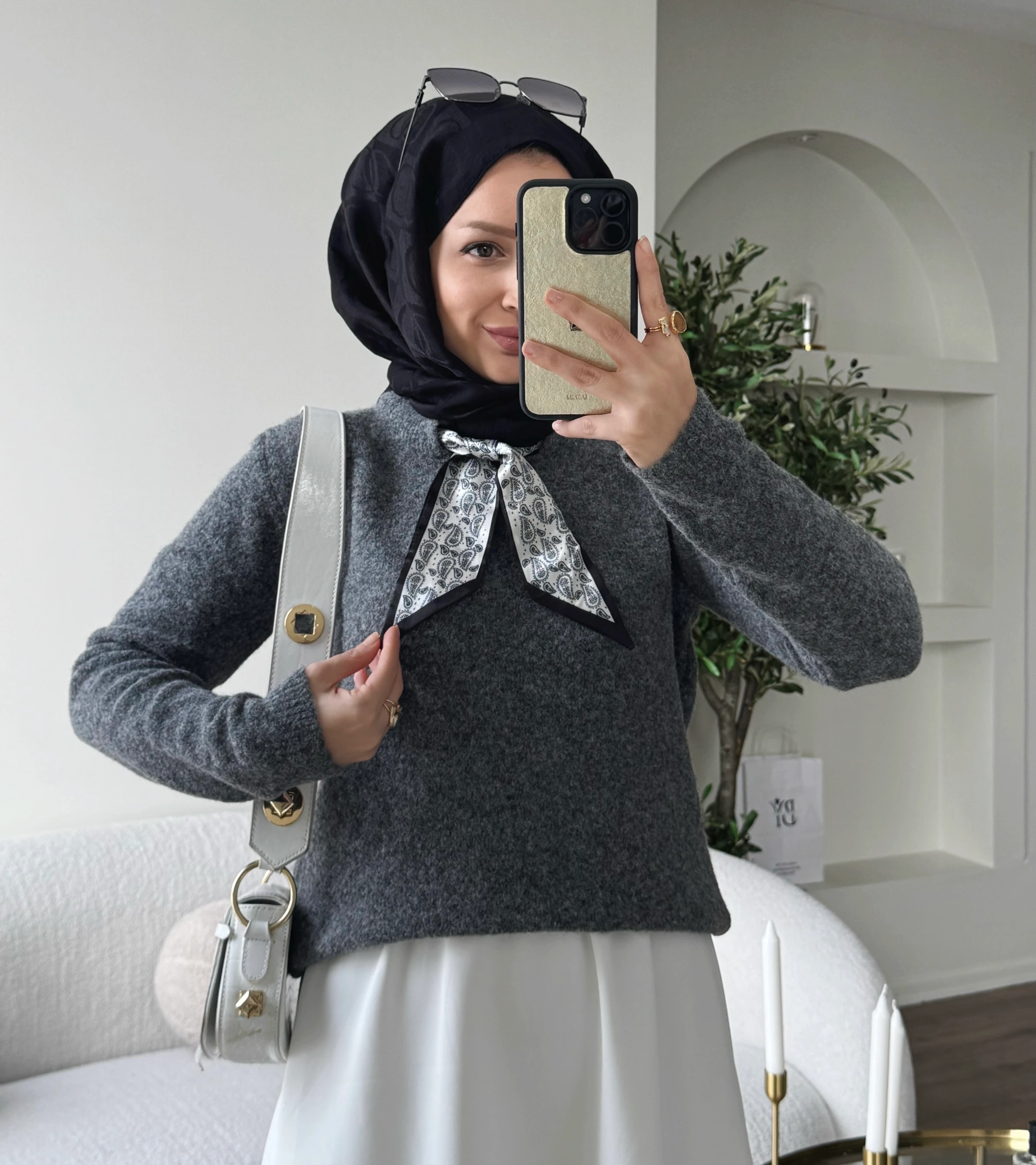 Fularlı triko kazak - gri