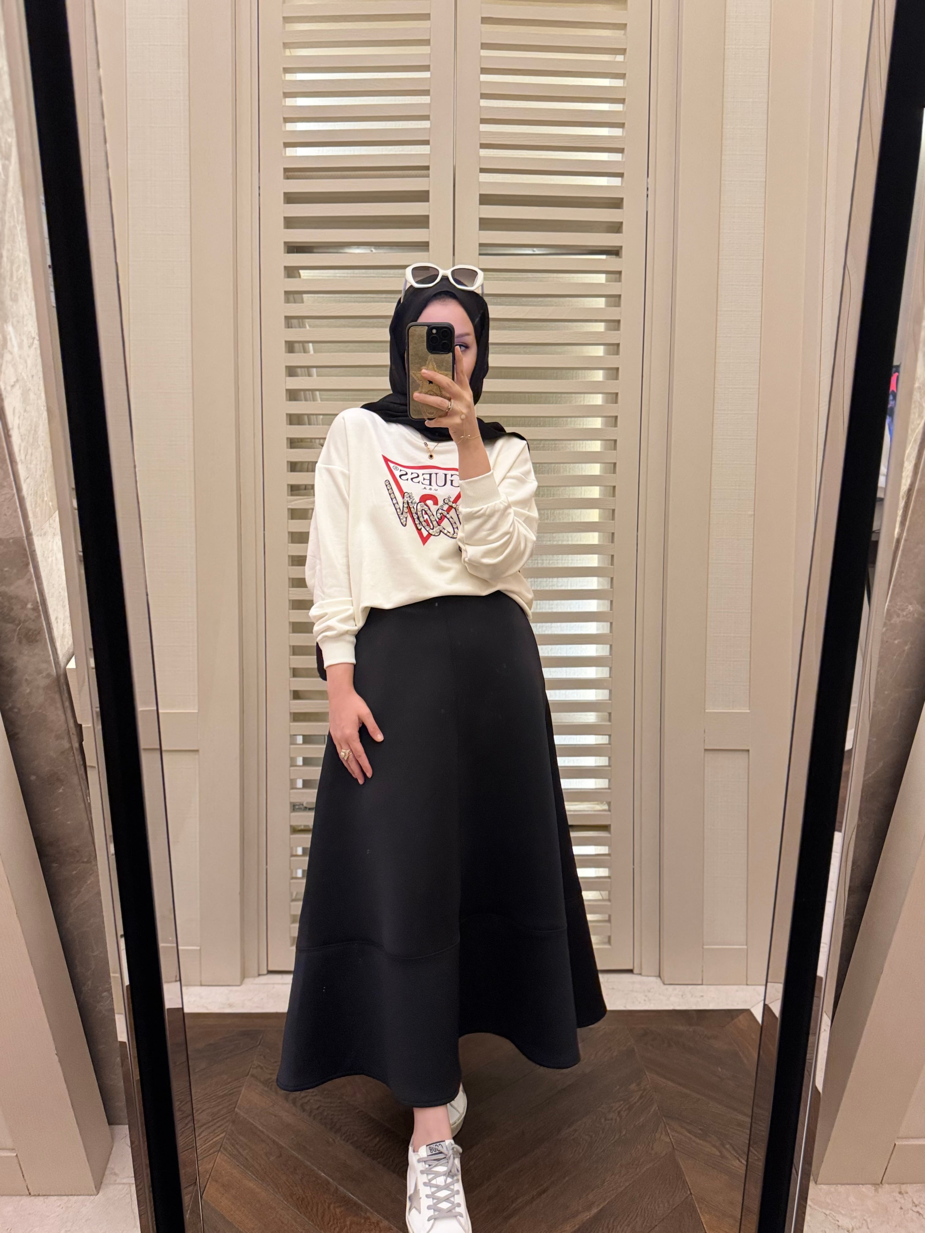 Muadil taşlı sweatshirt - beyaz