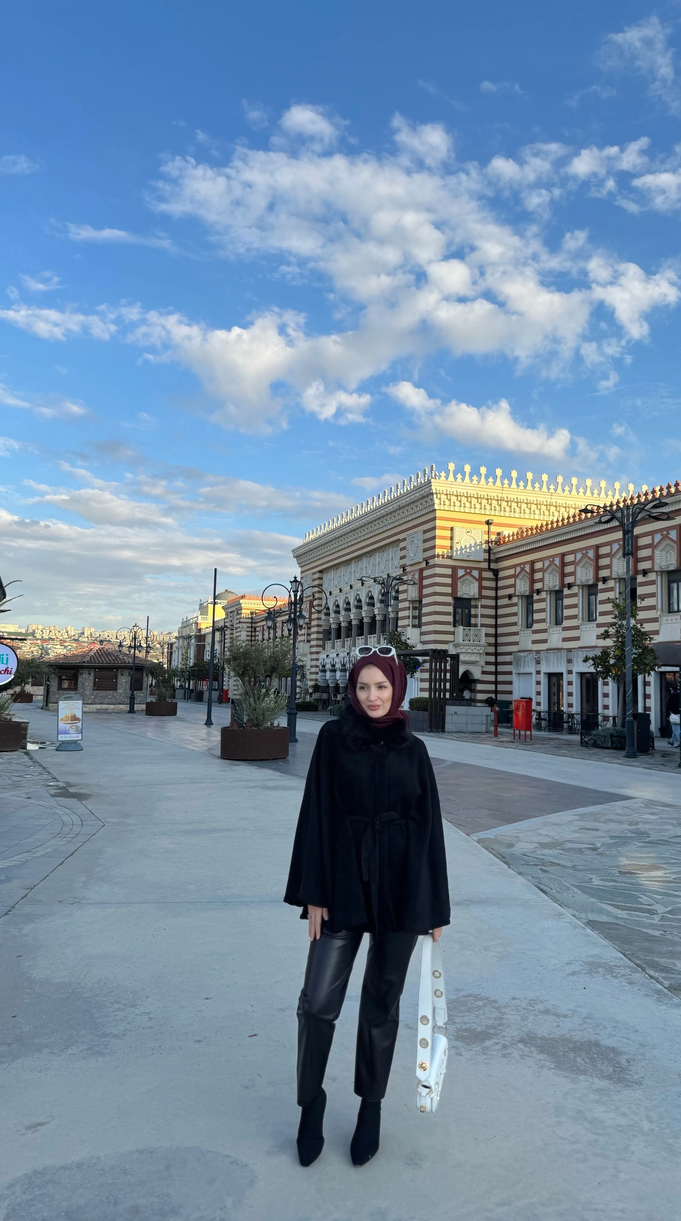 Kürk yaka panço - siyah 