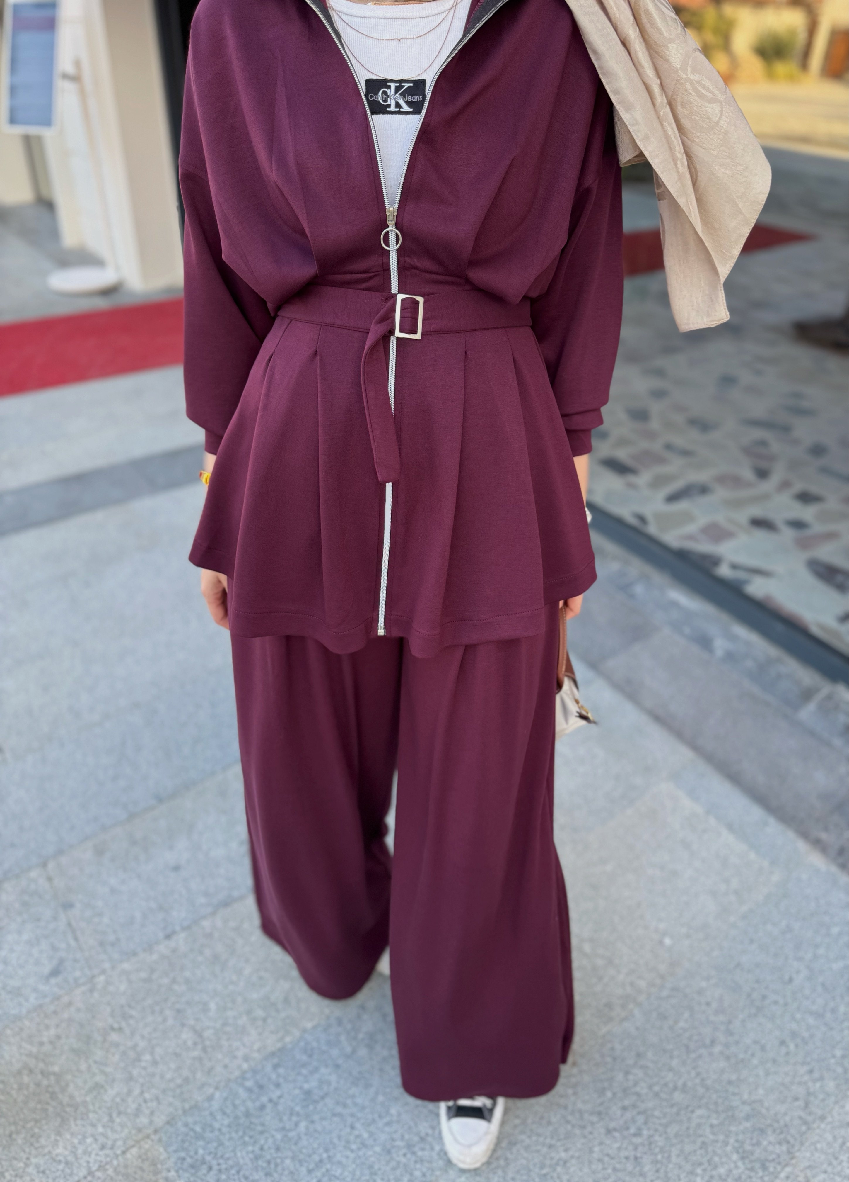 Laura takım - mürdüm 