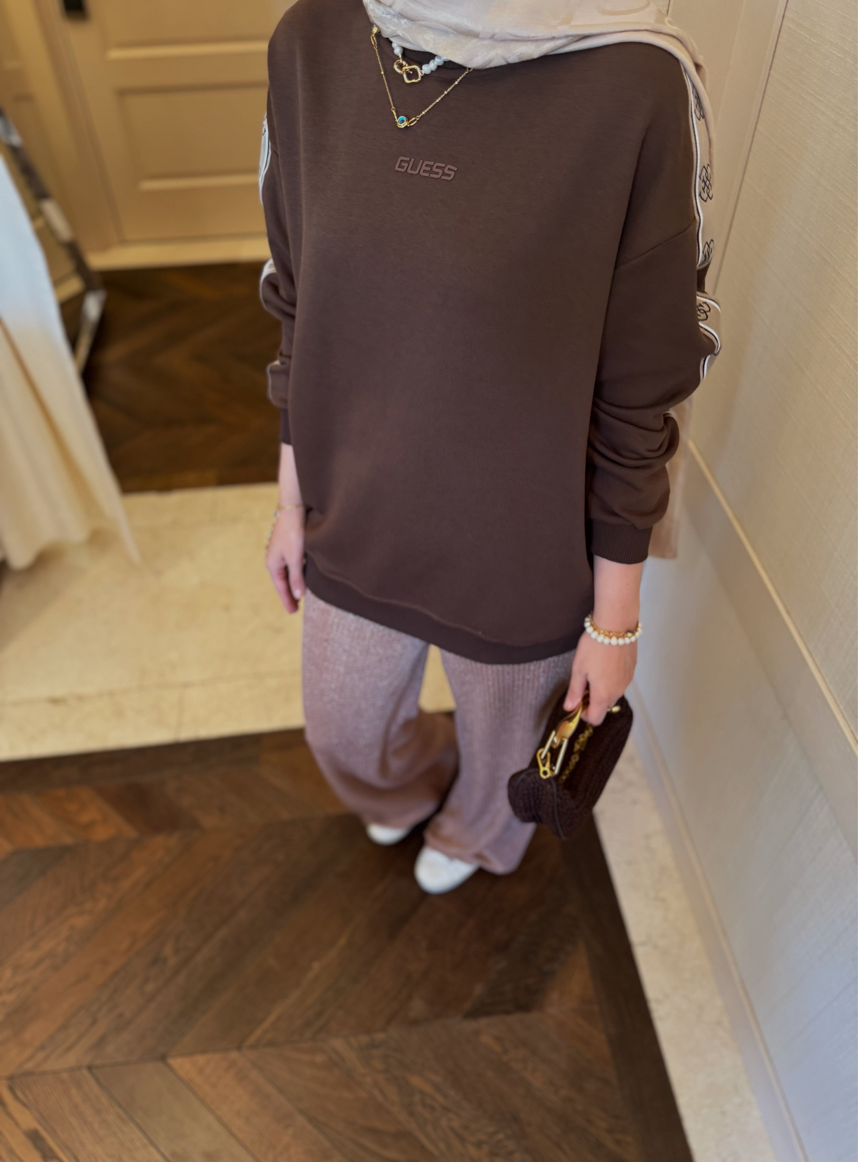 Kolları şeritli sweatshirt - kahverengi