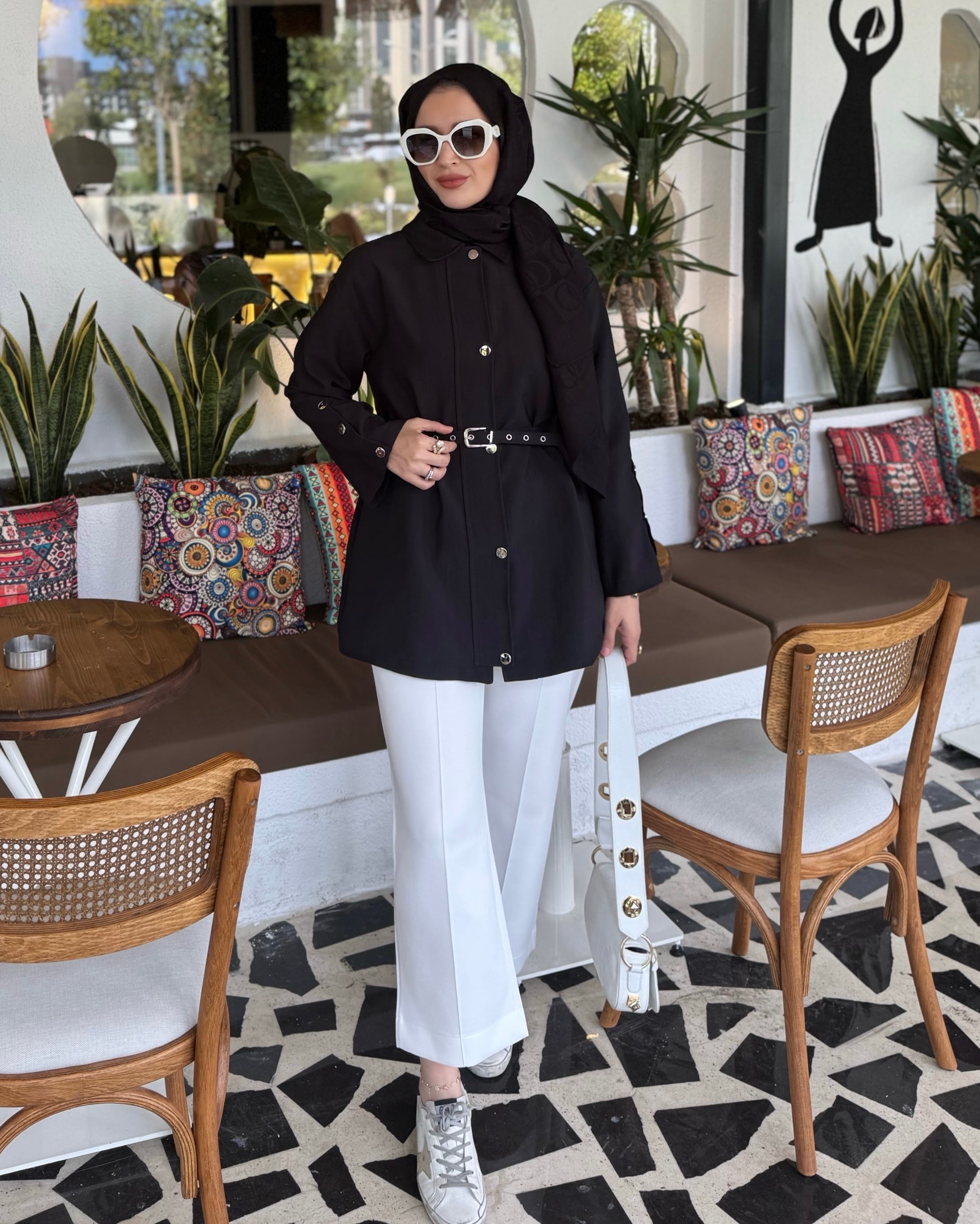 Lisa kemerli ceket - siyah