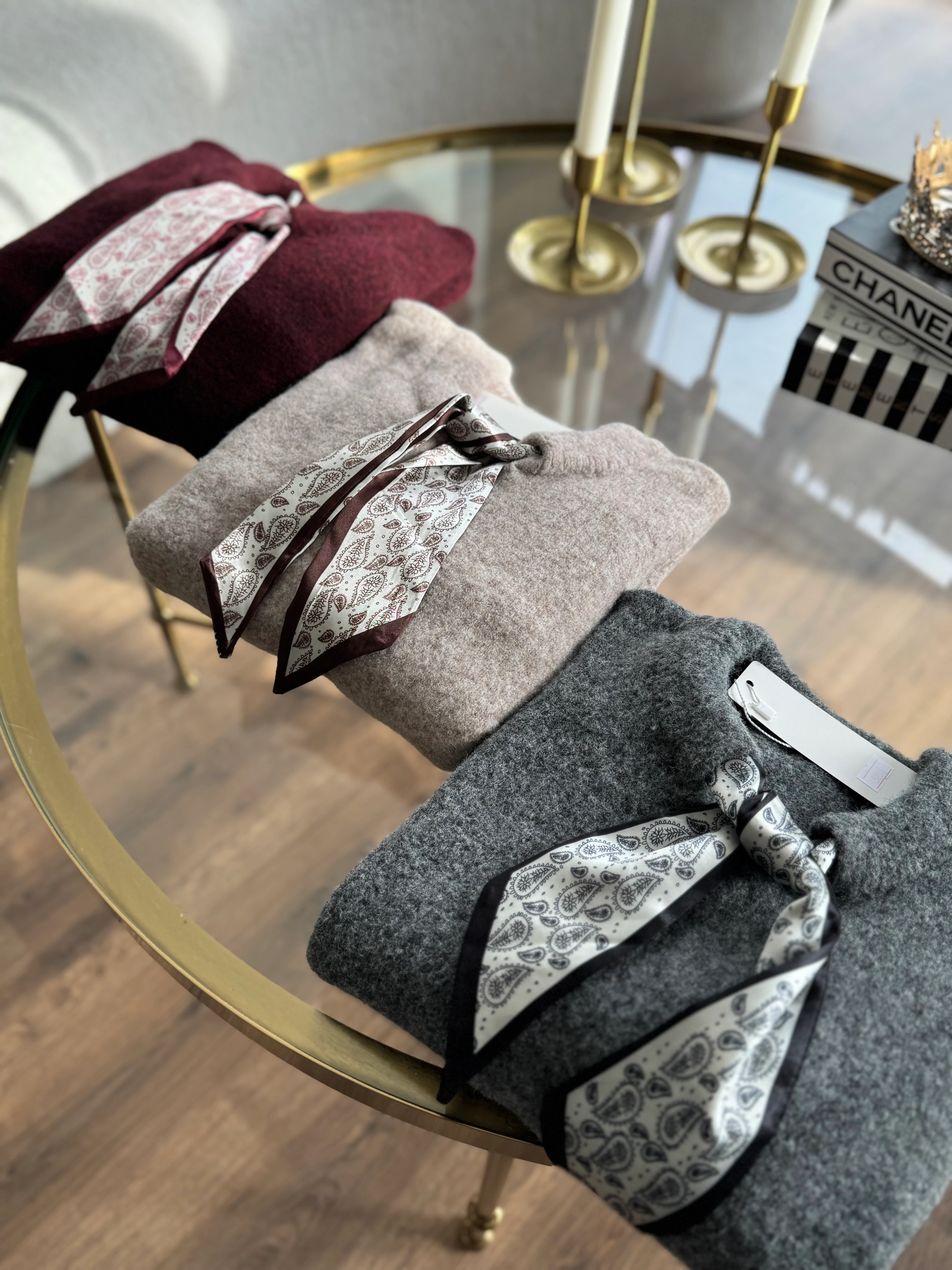 Fularlı triko kazak - kahverengi