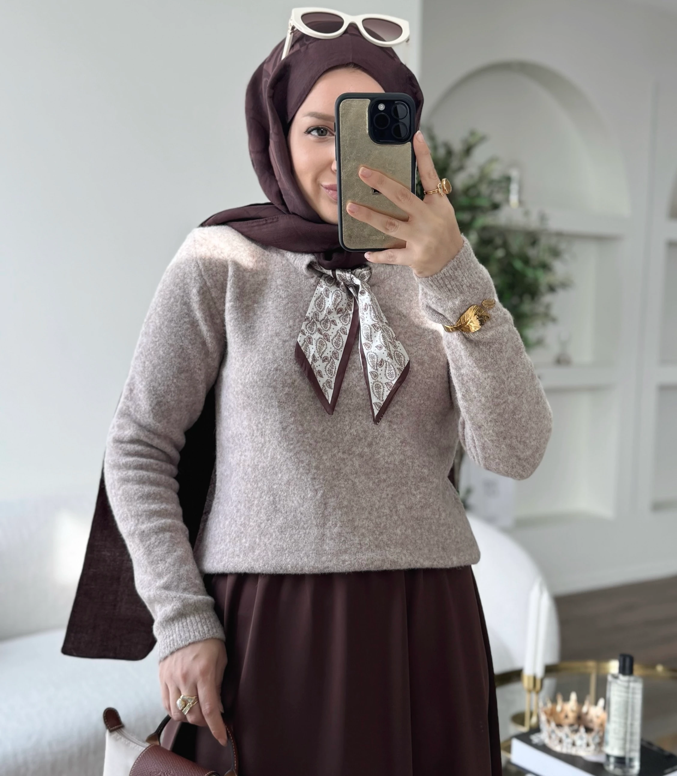 Fularlı triko kazak - kahverengi